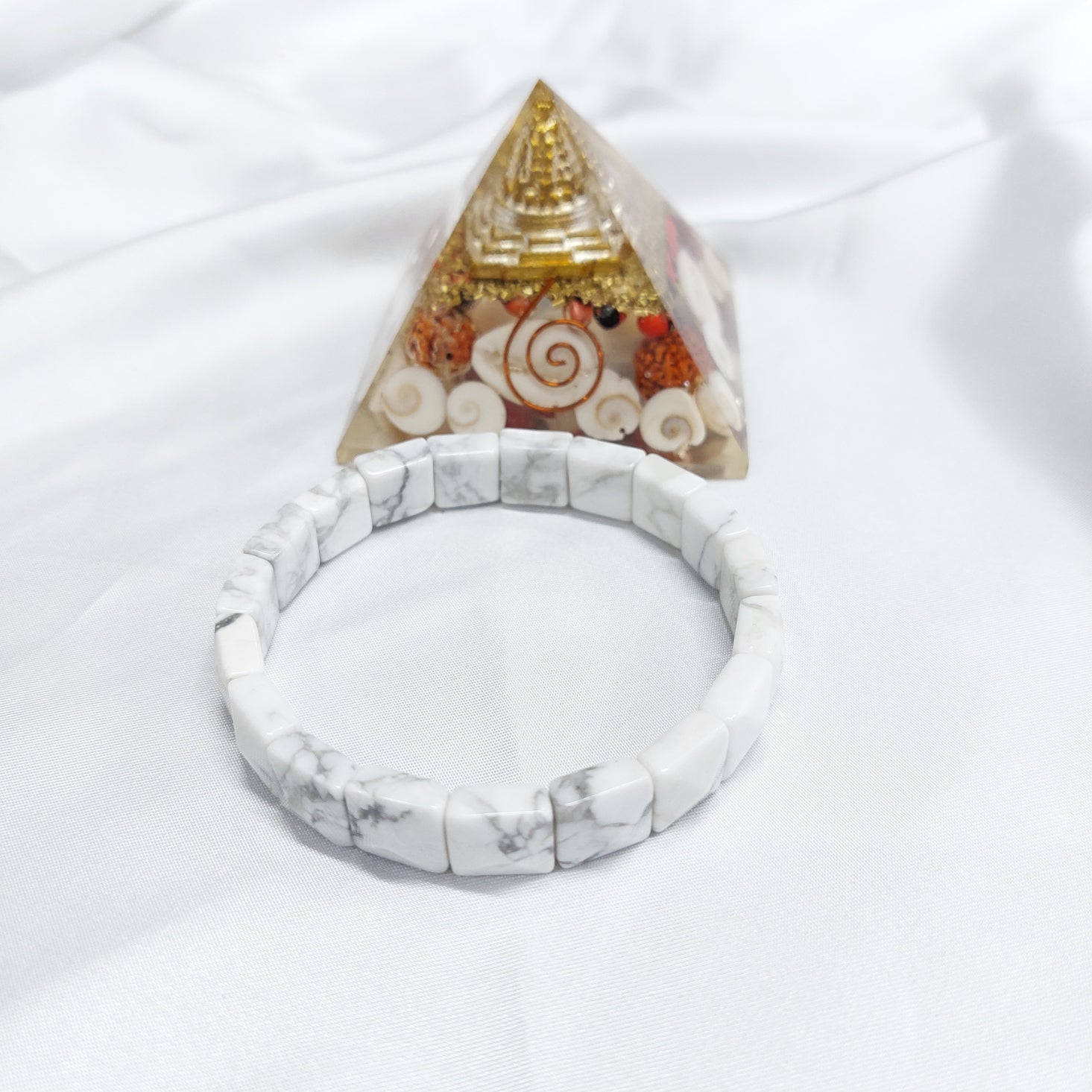 Howlite  Pyramid Bracelet