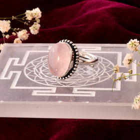 NATURAL ROSE QUARTZ RING