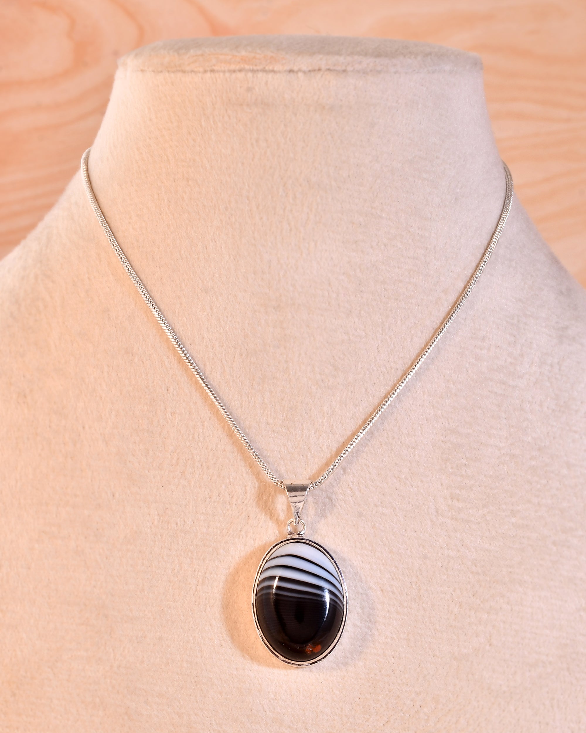 NATURAL SULEMANI HAKIK  PENDANT