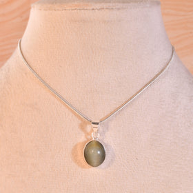 Natural Cat’s Eye ( LAHSUNIYA) Pendant  Gemstone