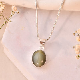 Natural Cat’s Eye ( LAHSUNIYA) Pendant  Gemstone