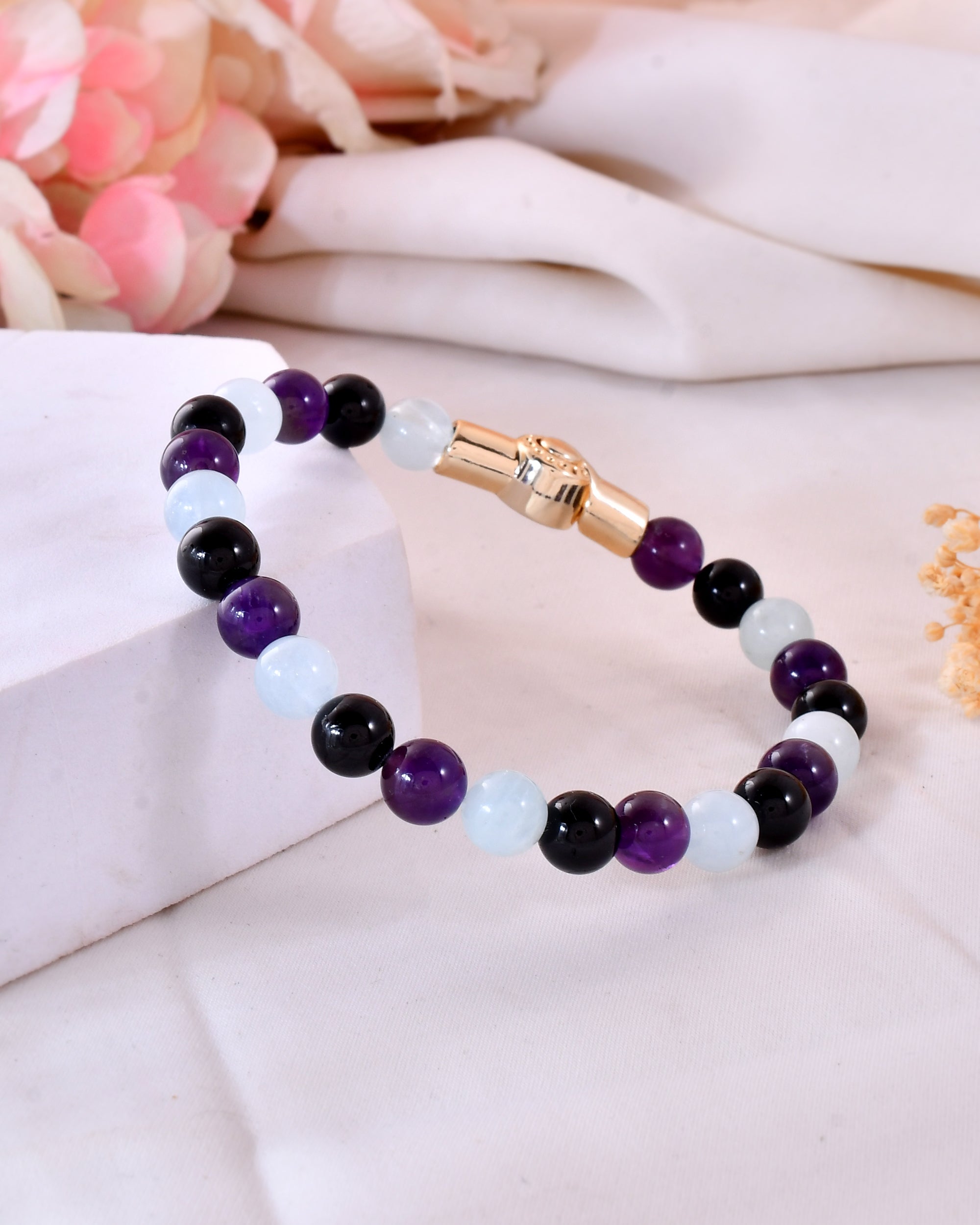 Trinity Calm Bracelet with Magnetic Lock