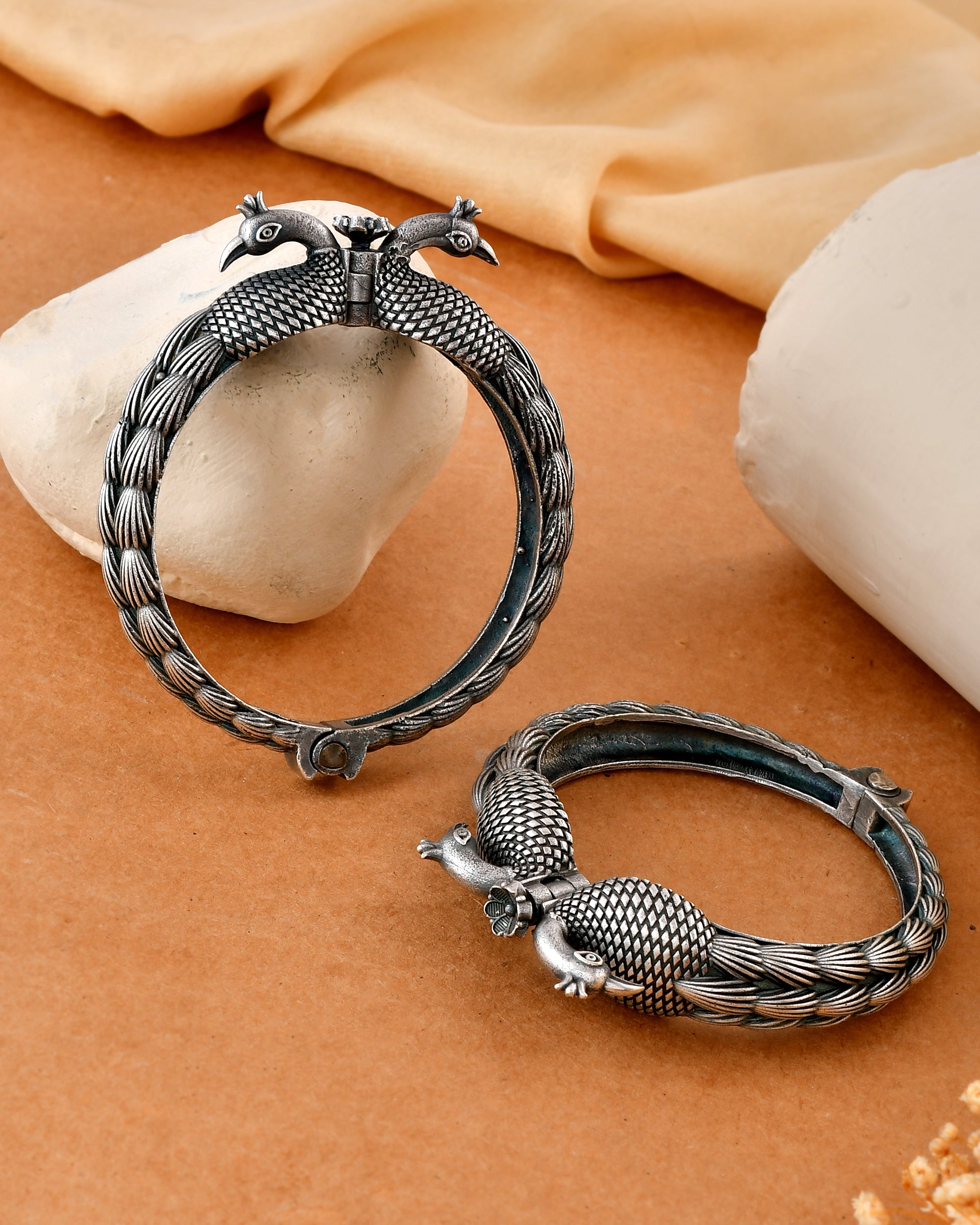 Peacock Majesty Dandiya Kada