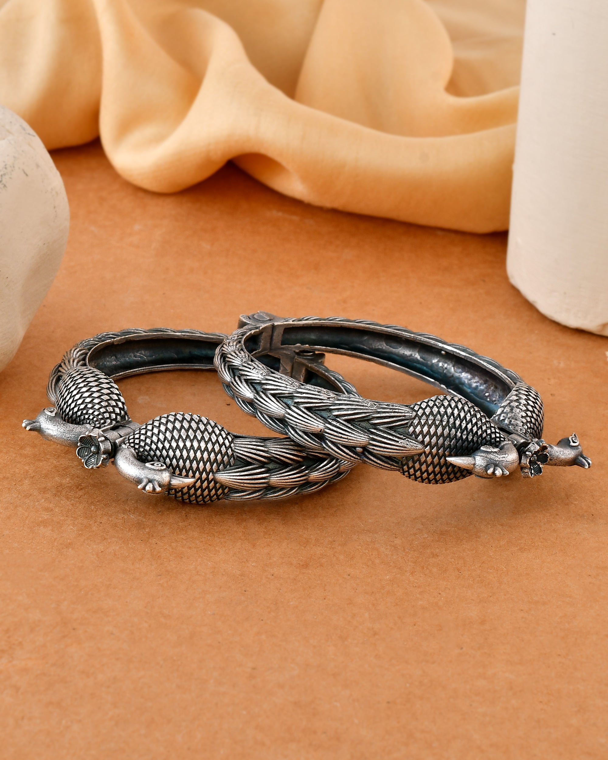 Peacock Majesty Dandiya Kada