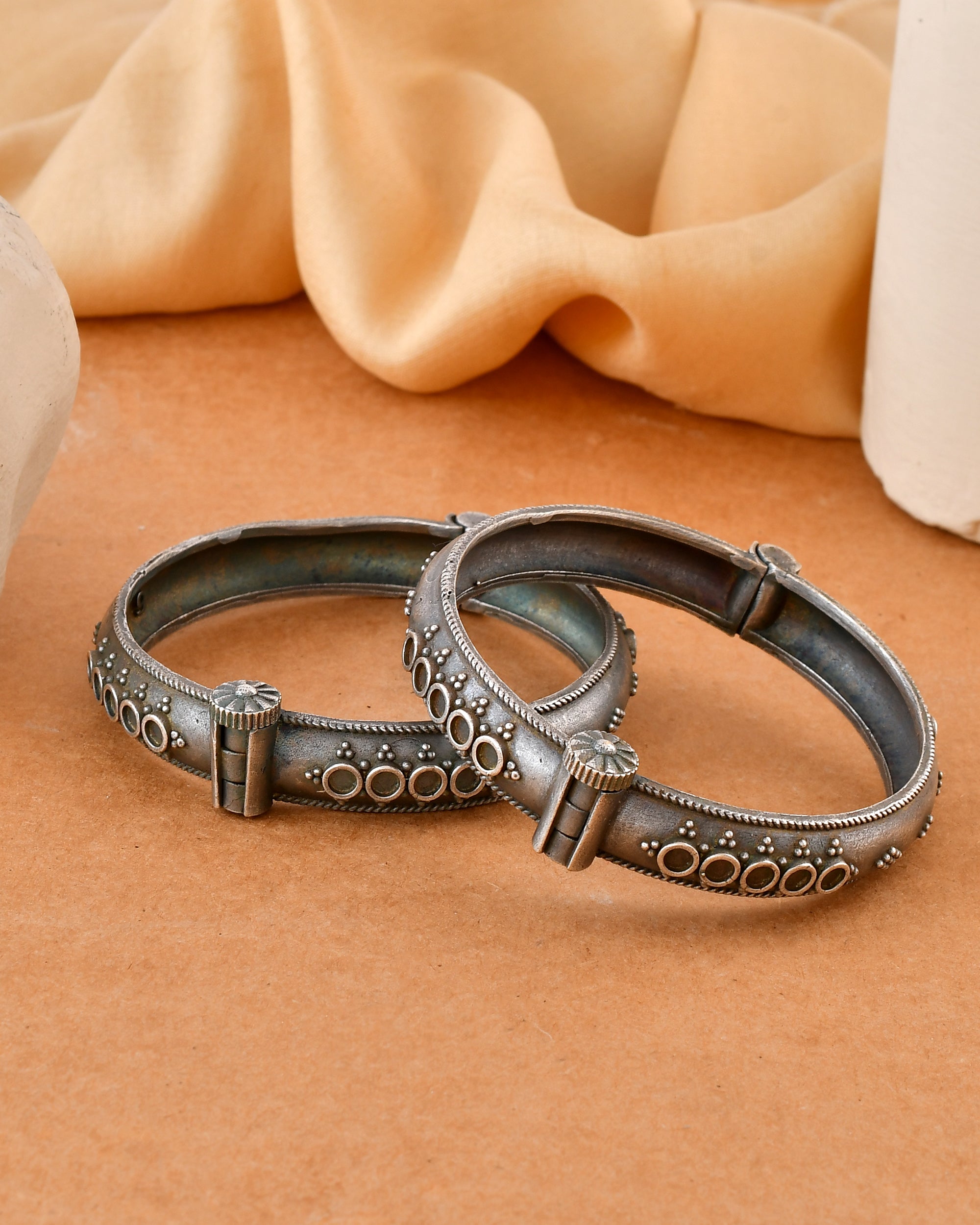 Circle Grace Dandiya Bangles