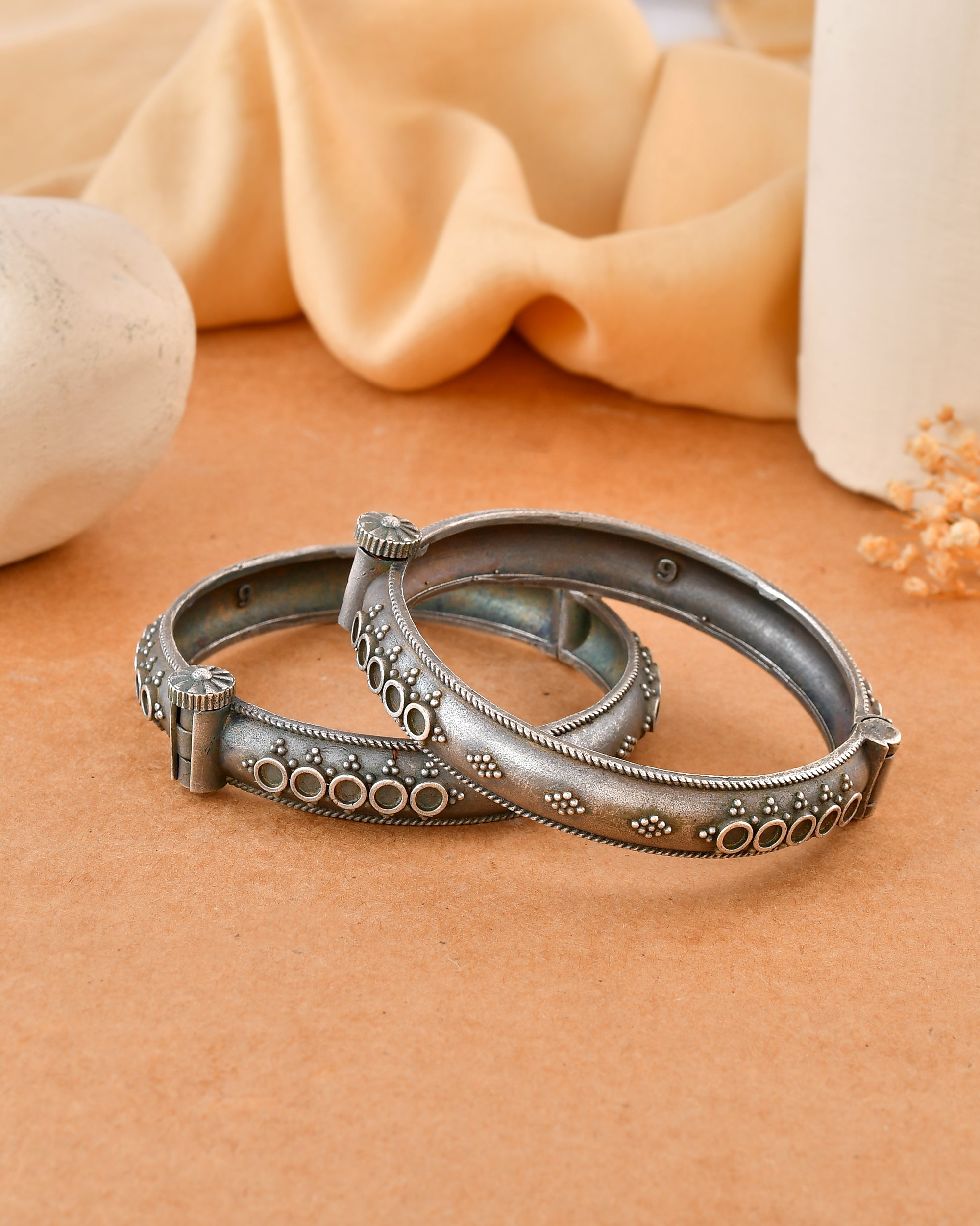 Circle Grace Dandiya Bangles