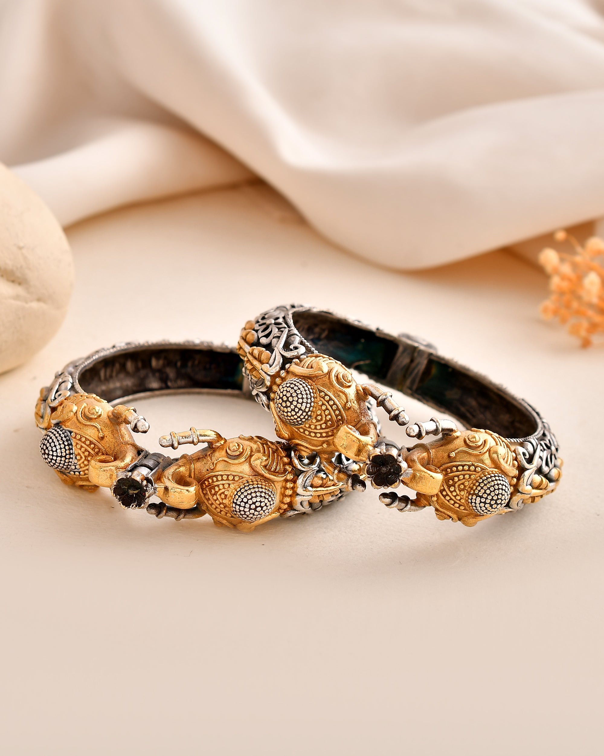 Peacock Majesty Dandiya Bangles