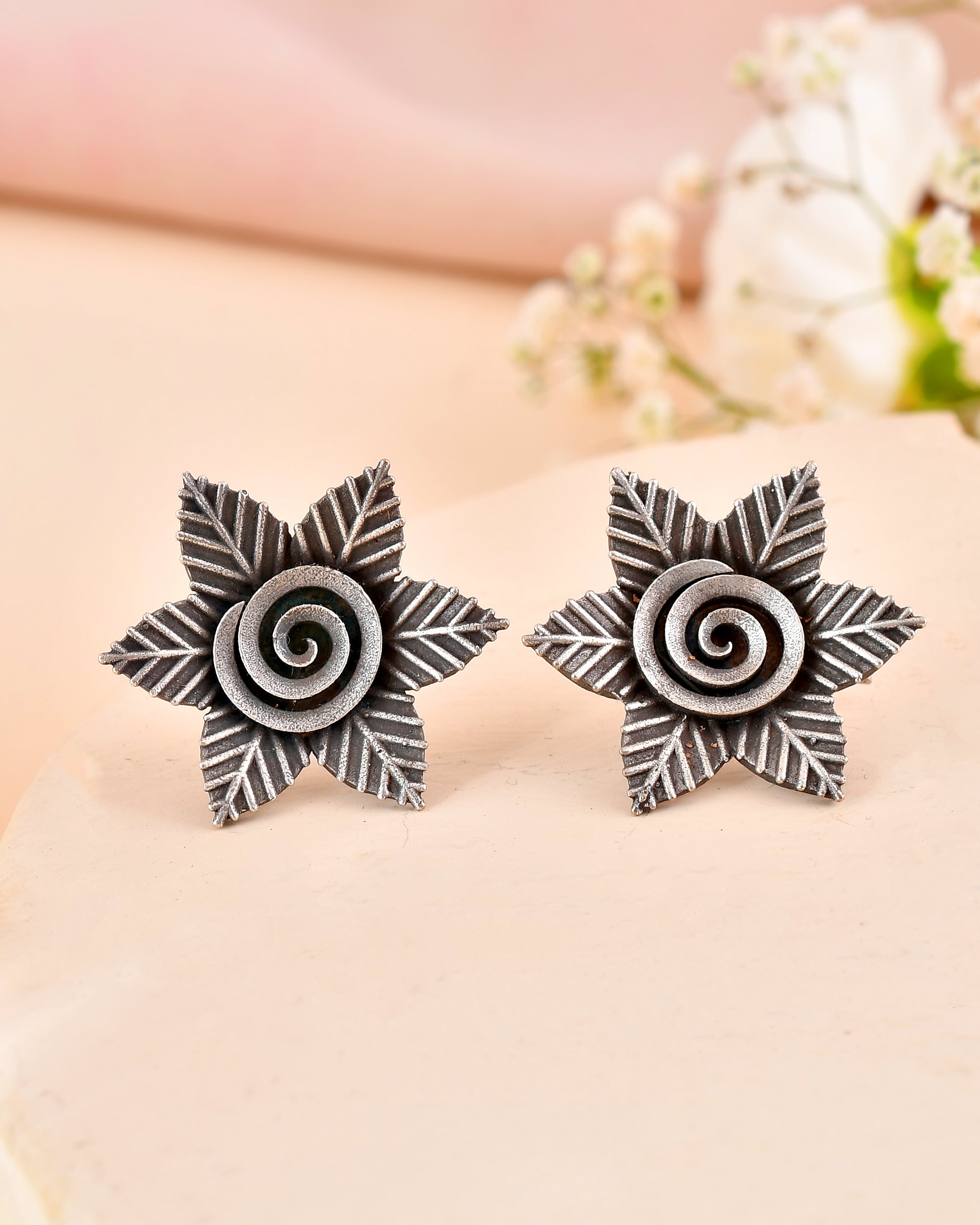 Tribal Viraasat Torque Necklace Set