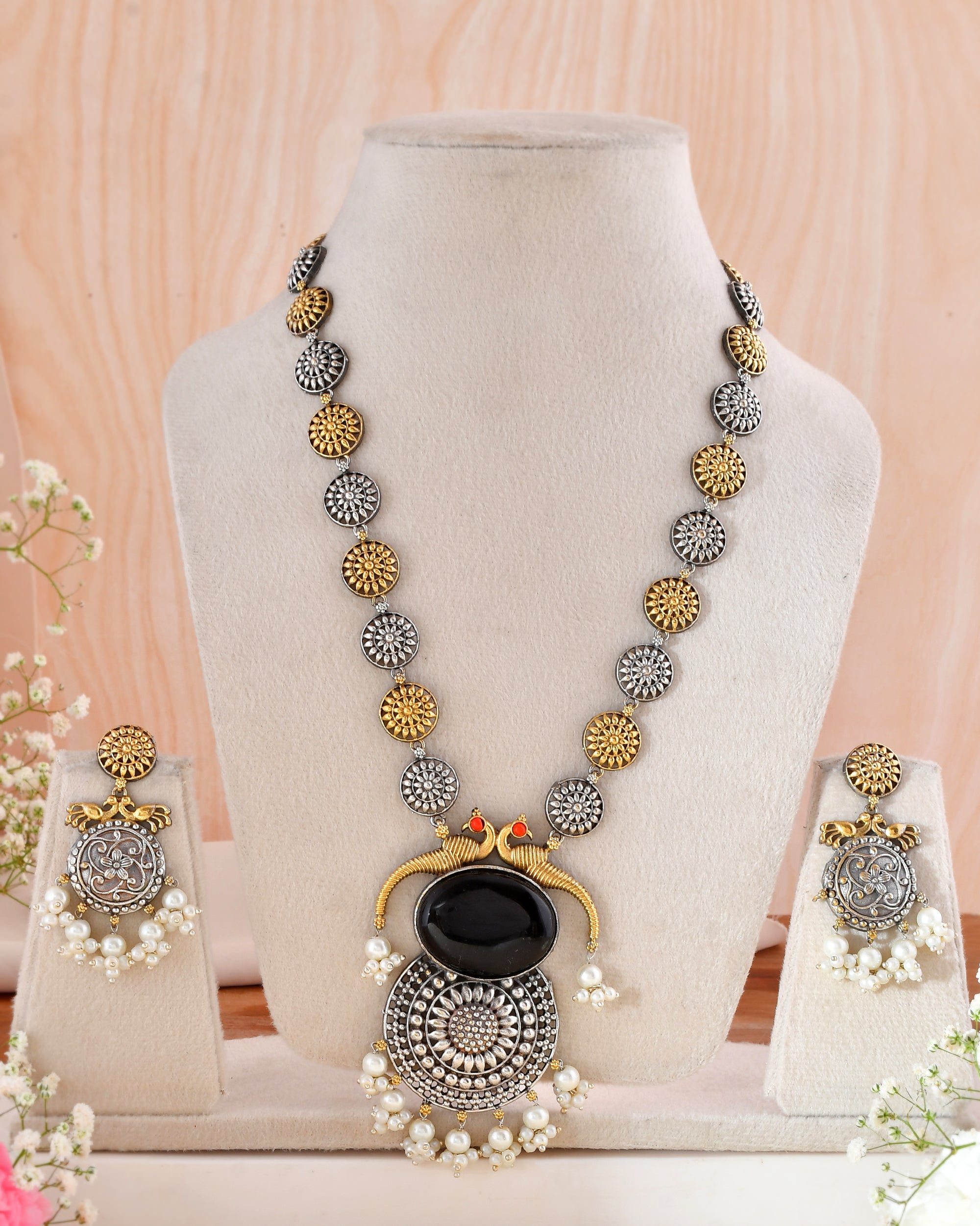 Kundana Mohini Coin Necklace Set