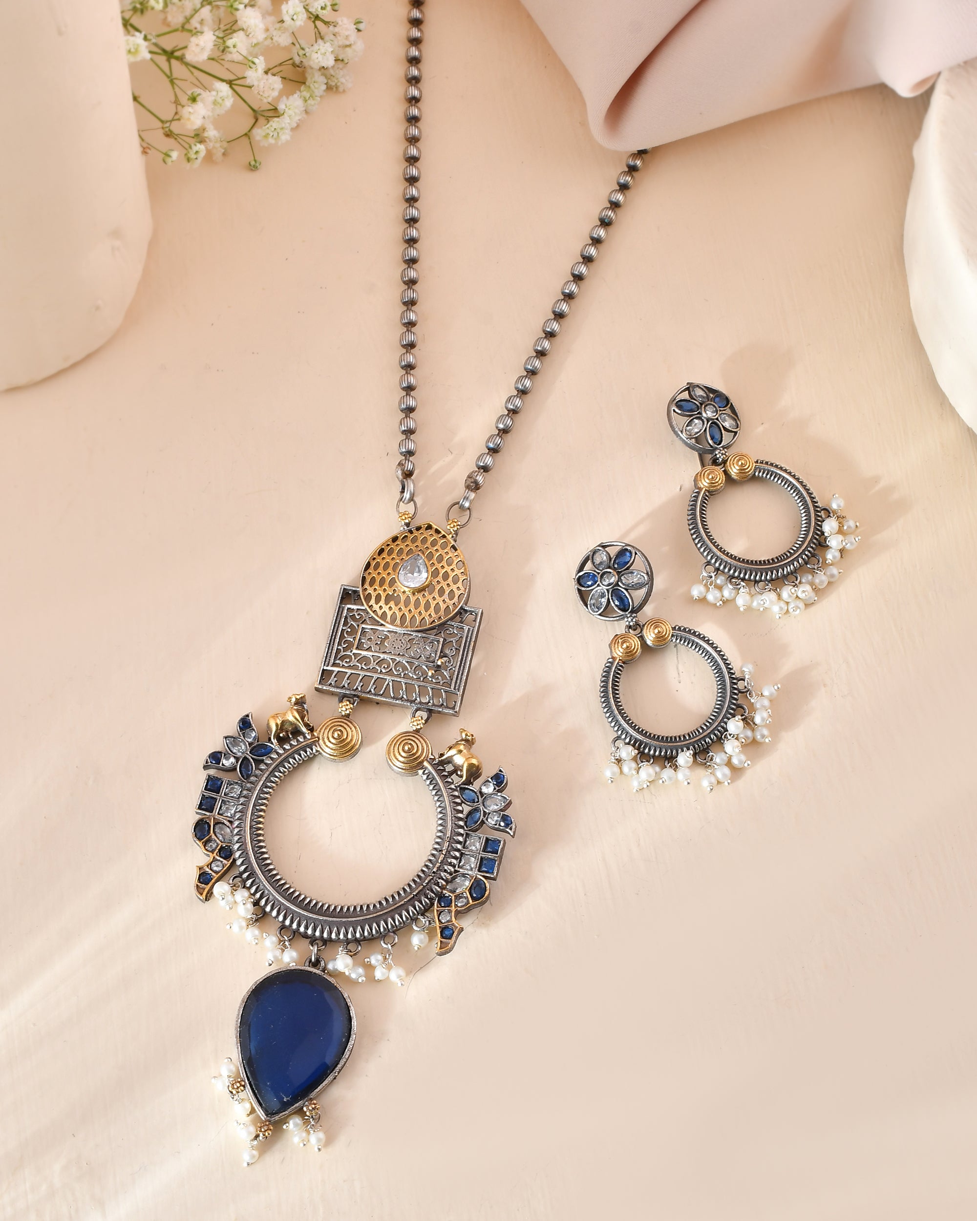 Neelkanthi Kundan Navratna Necklace Set