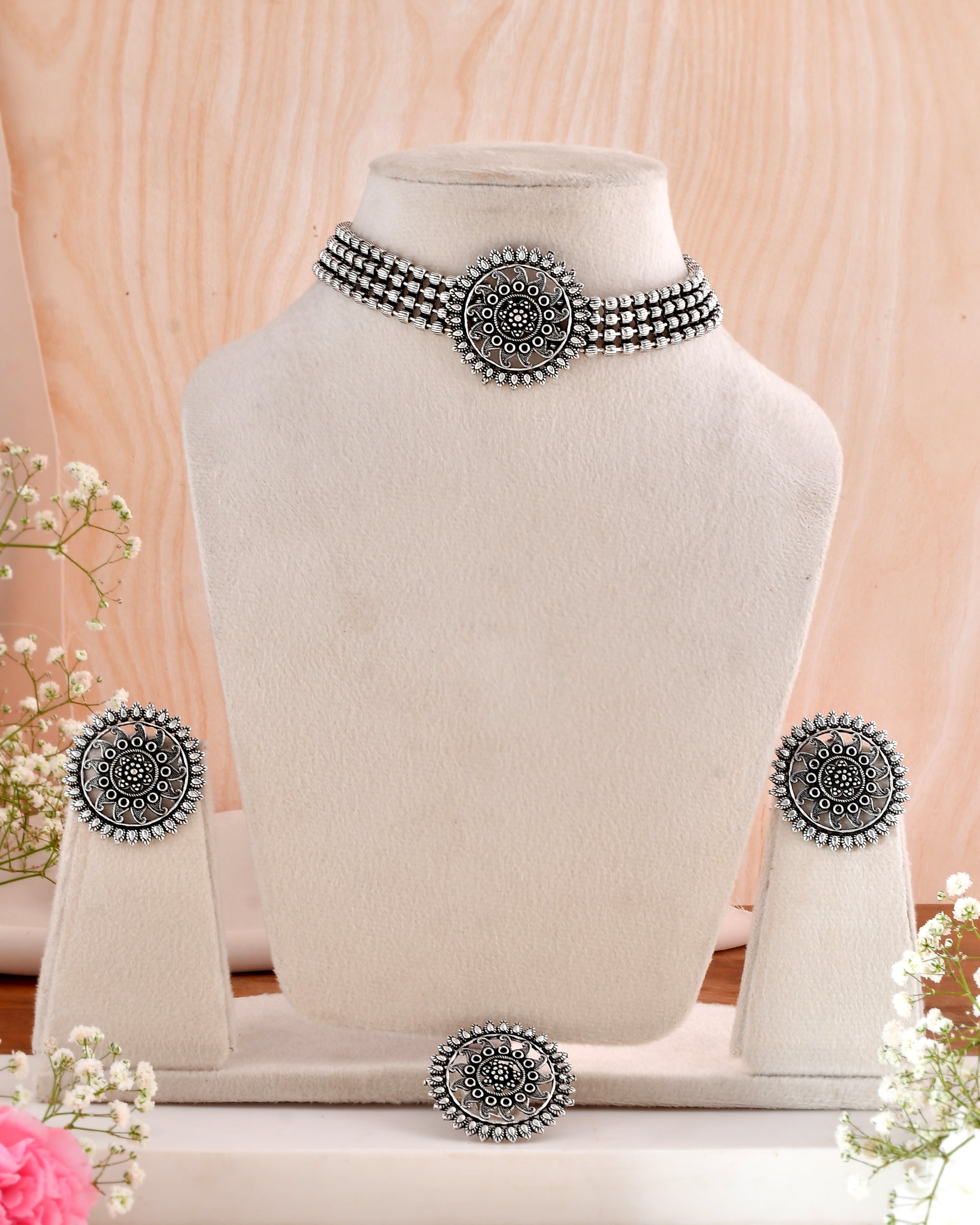 Phoolvatika Dandiya Necklace Set