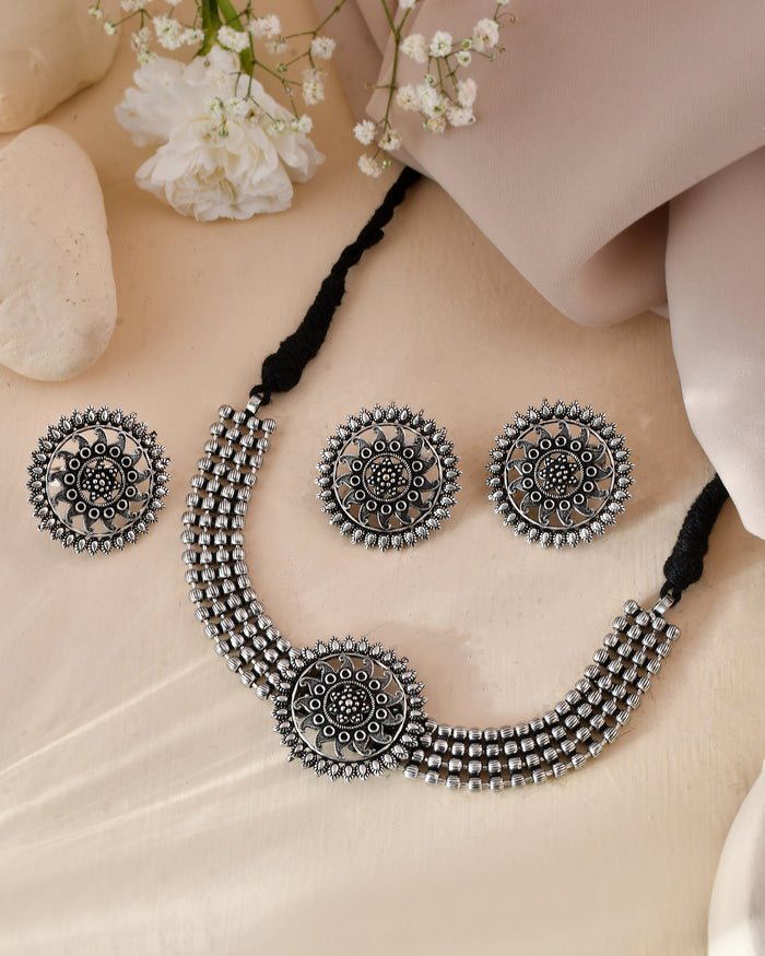 Phoolvatika Dandiya Necklace Set