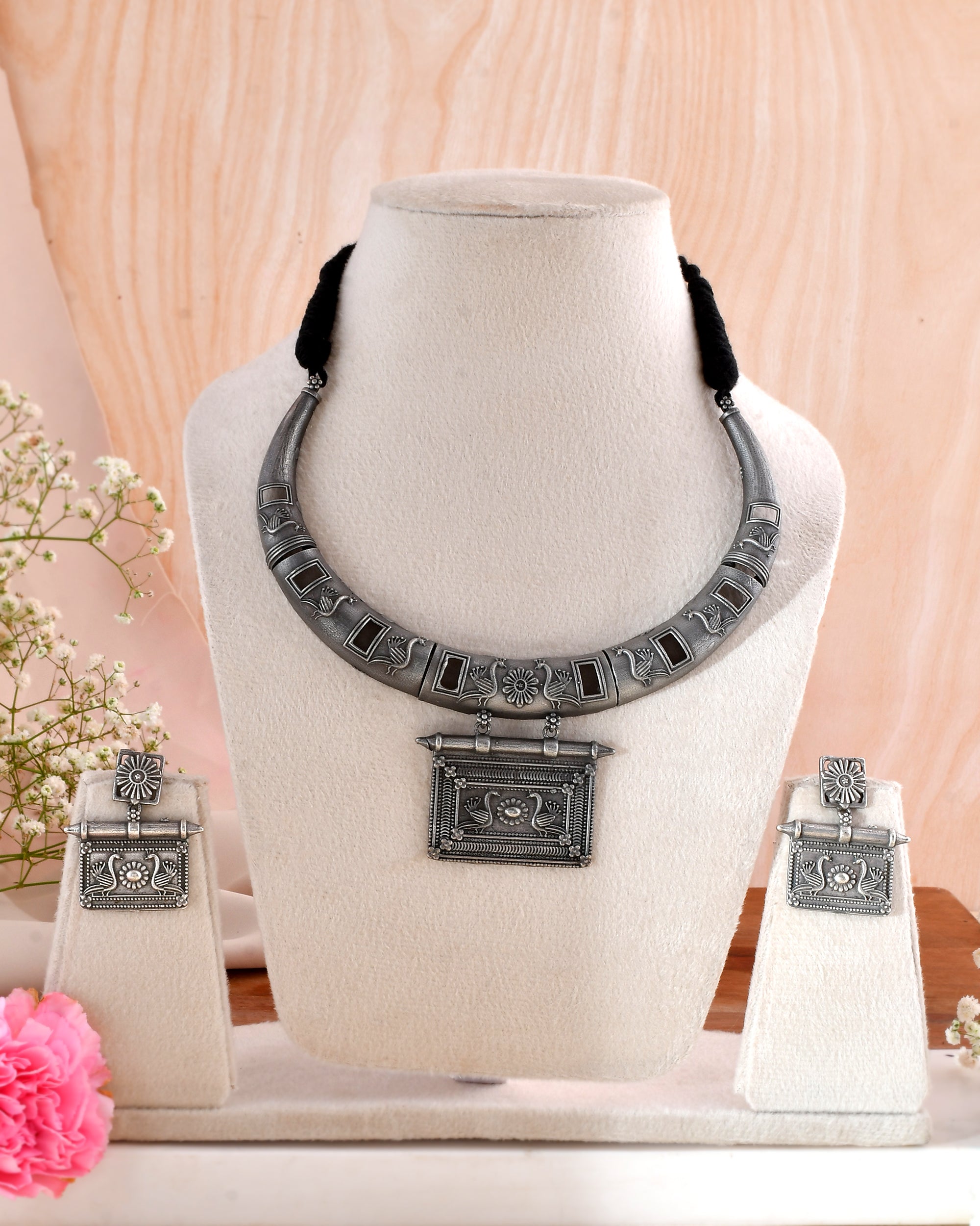 Tribal Charm Dandiya Necklace Set