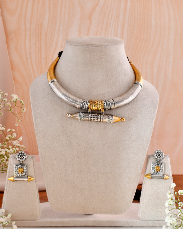 Shahi Ambar Dandiya Necklace Set