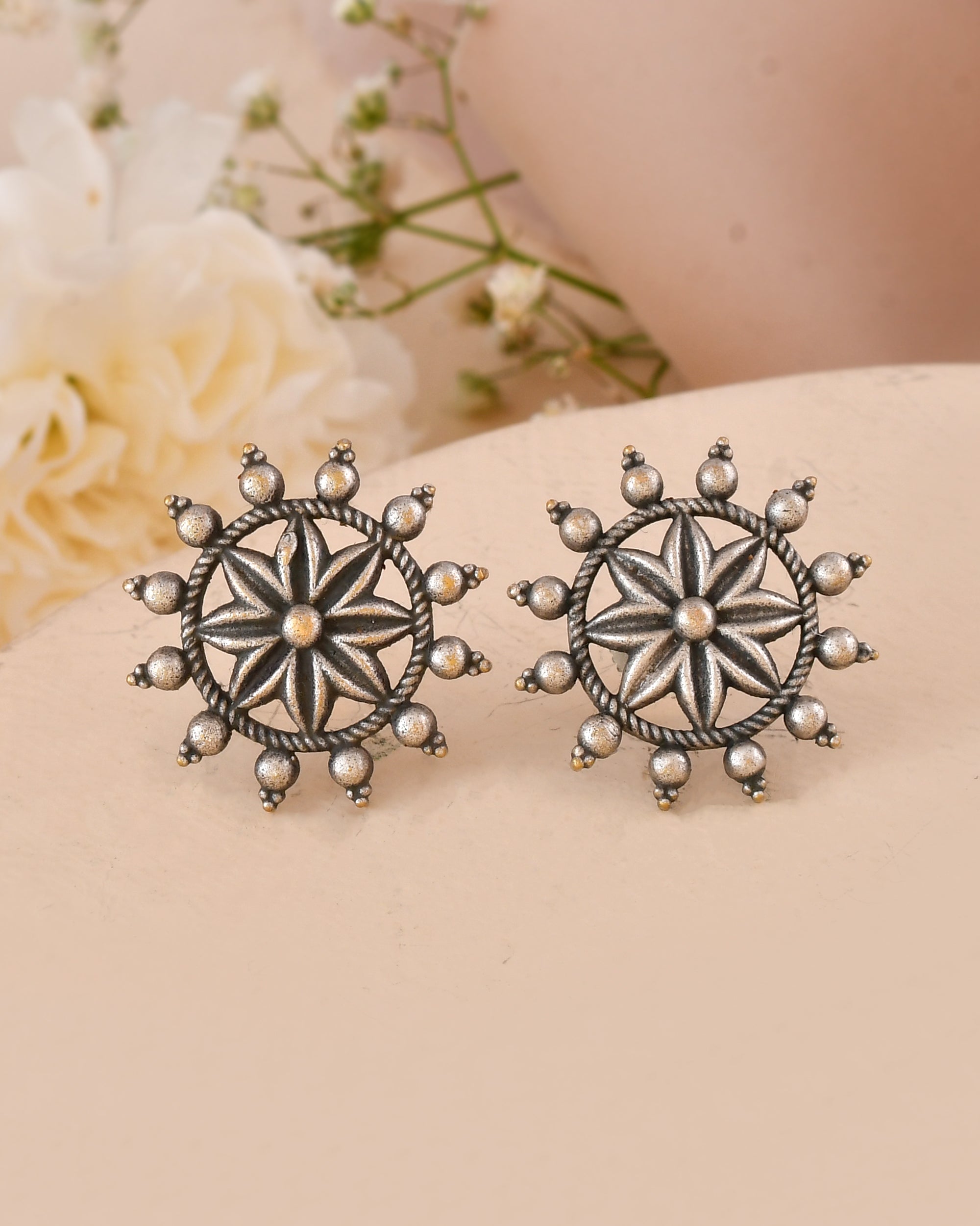 Gulmohar Floral Dandiya Necklace Set