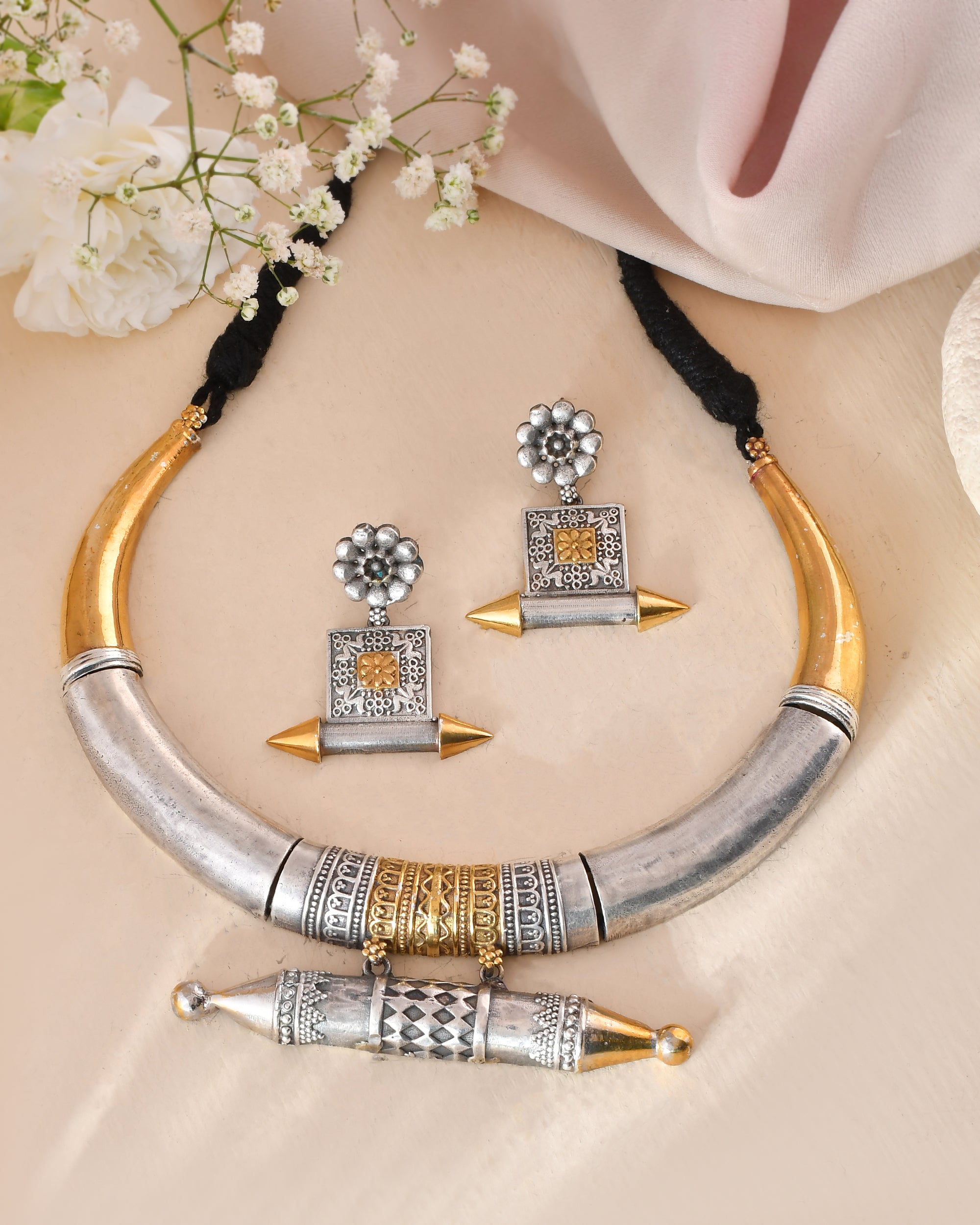Shahi Ambar Dandiya Necklace Set