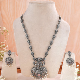 Gulabi Dandiya Necklace Set