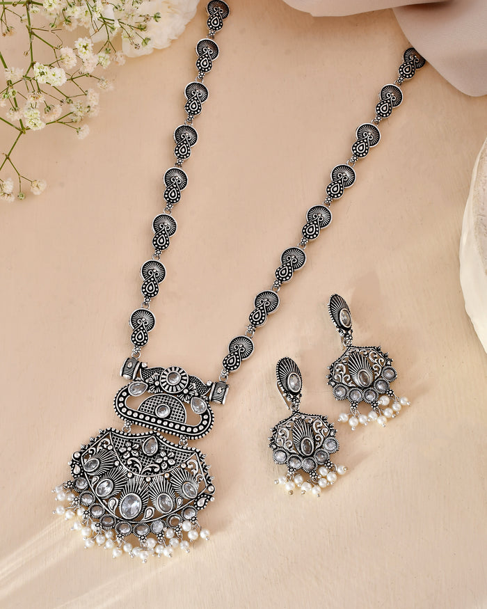 Shubhra Pearlwork Dandiya Necklace Set