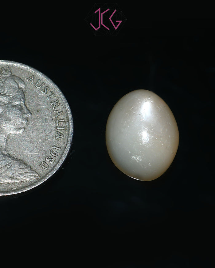 Natural Moonstone 7.50 Carat (With Certificate)