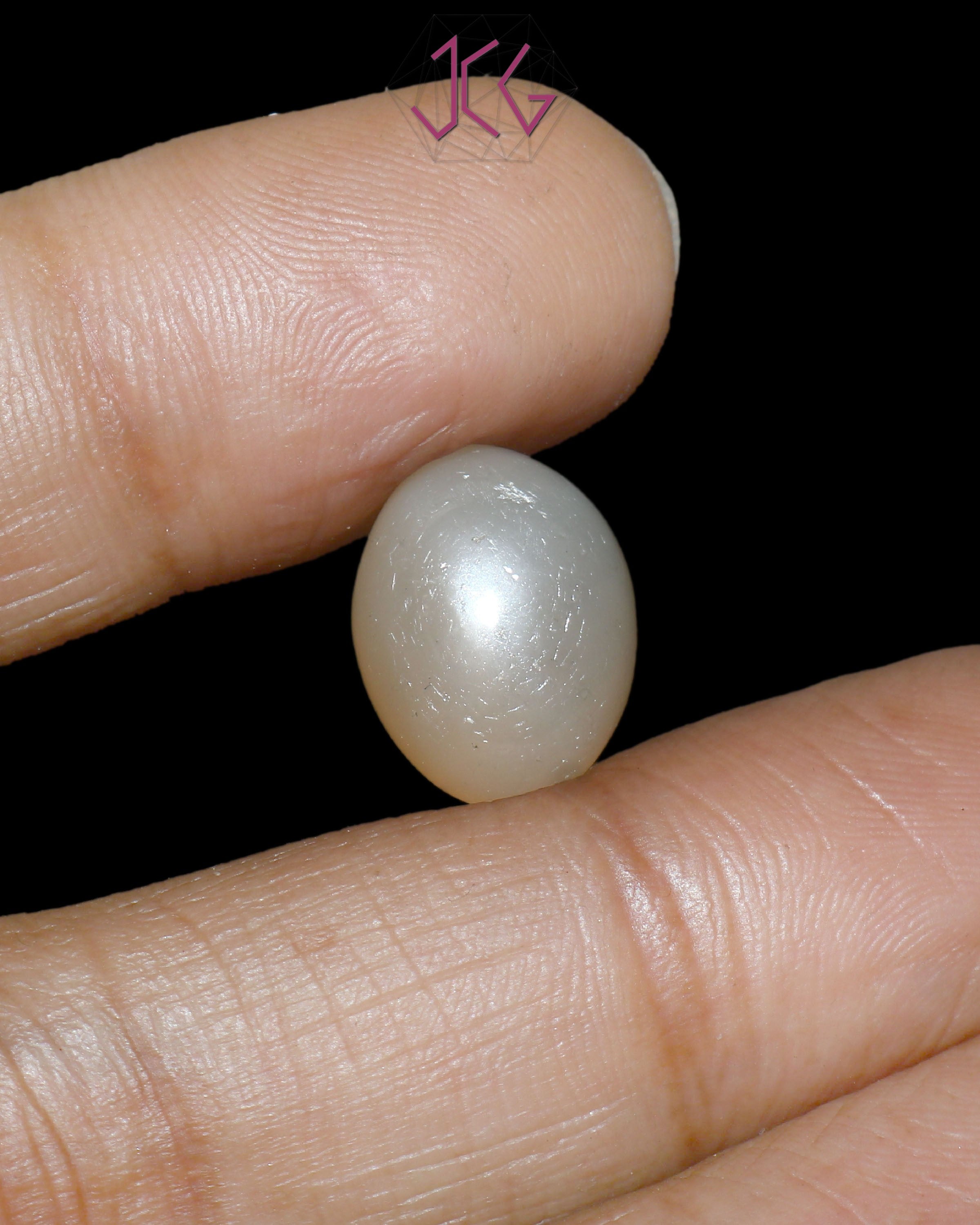 Natural Moonstone 7.50 Carat (With Certificate)