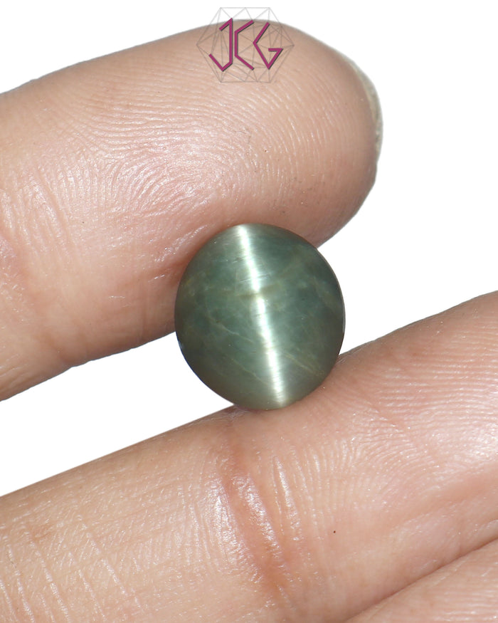 Natural Cat's Eye Lehsuniya Gemstone 6.71 Carat / 7.45 Ratti (With Certificate)