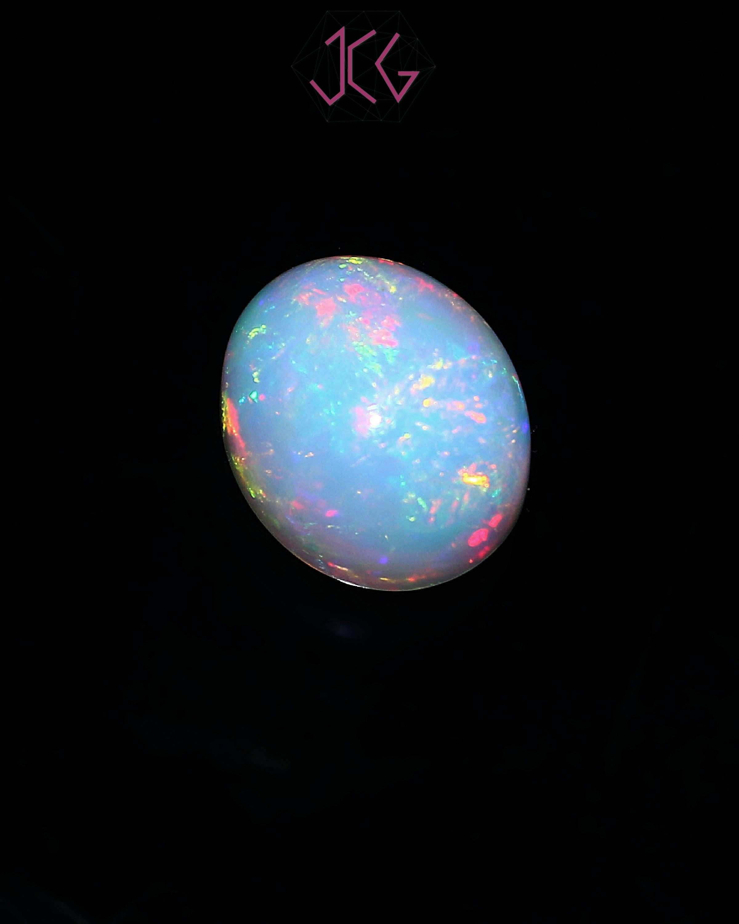 Natural Ethiopian Opal Stone 4.50 Carat / 5.00 Ratti (With Certificate)