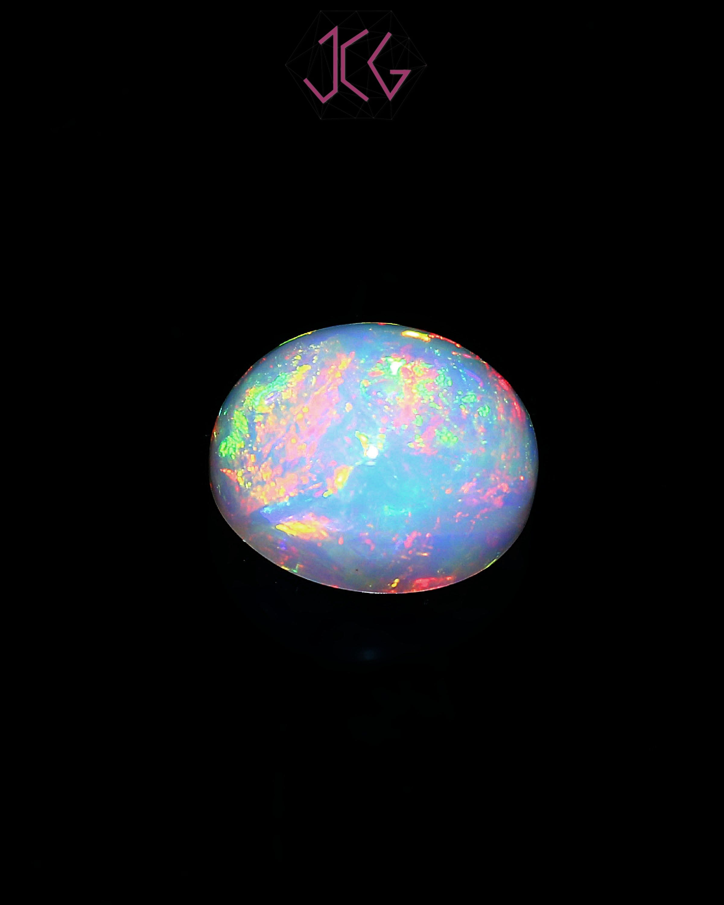 Natural Ethiopian Opal Stone 4.50 Carat / 5.00 Ratti (With Certificate)