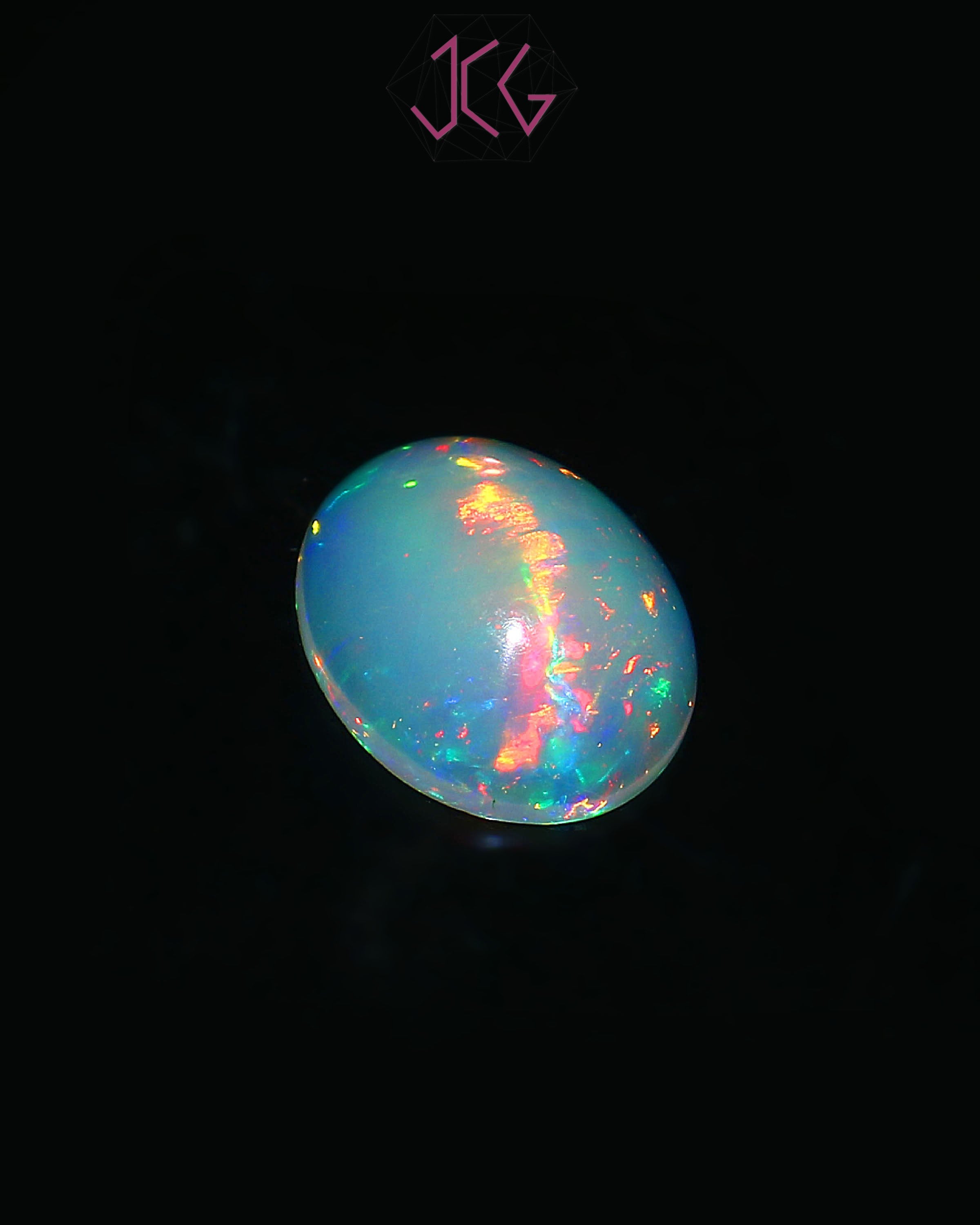 Natural Ethiopian Opal Stone 2.65 Carat / 2.90 Ratti (With Certificate)