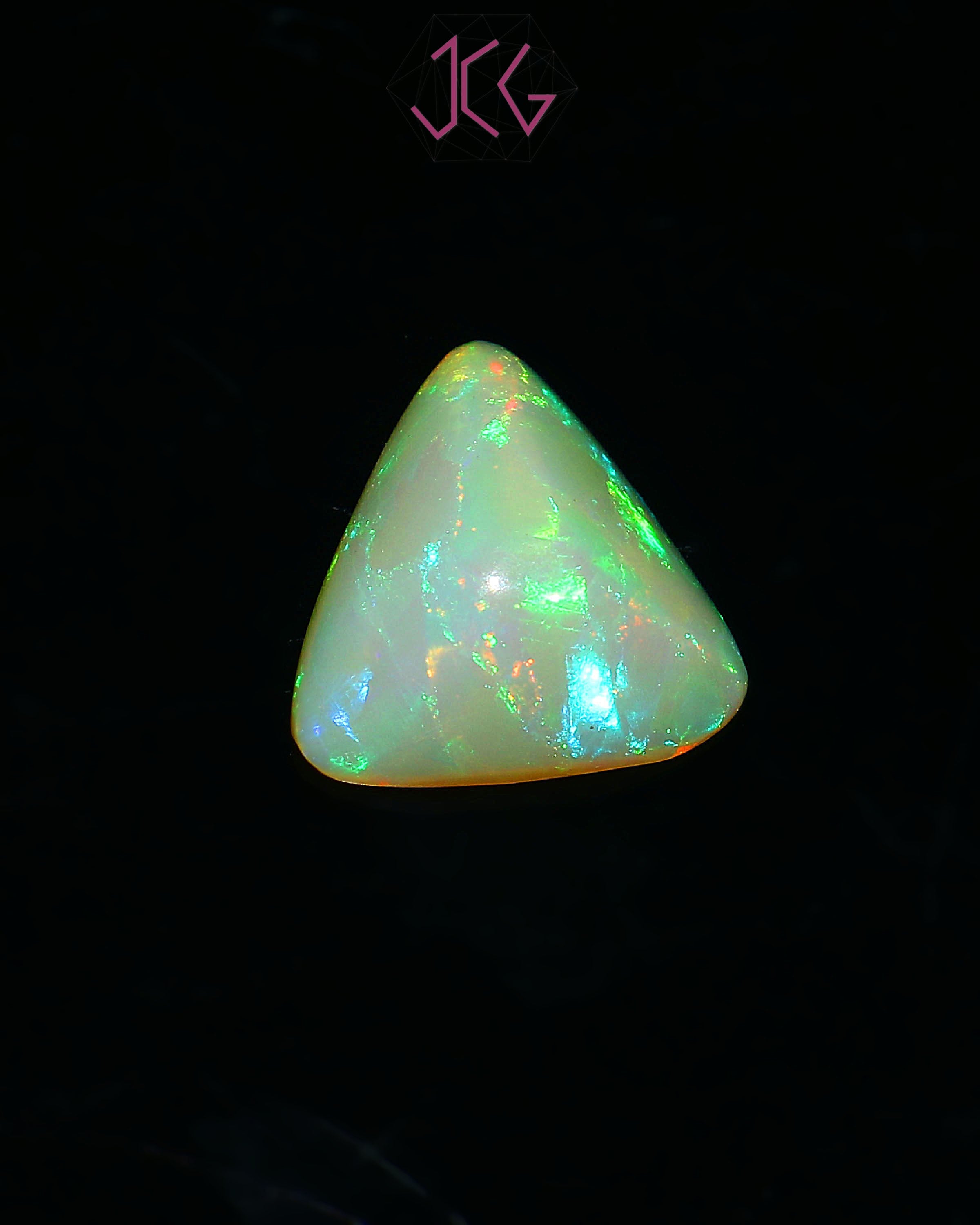 Natural Ethiopian Opal Triangle Shape Stone 4.20 Carat / 4.60 Ratti (With Certificate)
