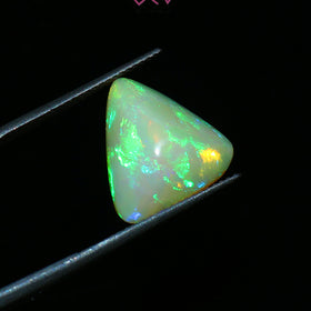 Natural Ethiopian Opal Triangle Shape Stone 4.20 Carat / 4.60 Ratti (With Certificate)
