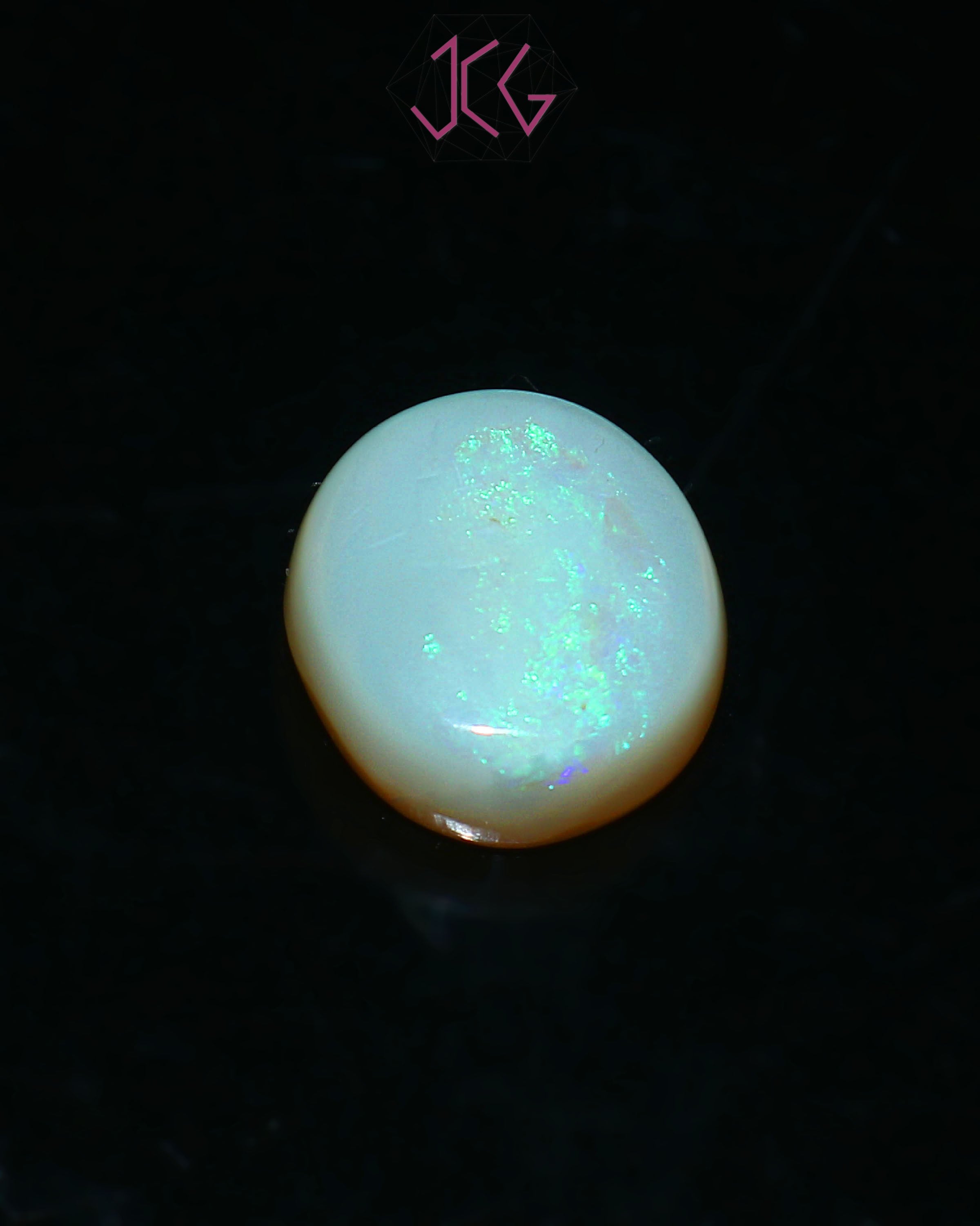 Natural Australian Fire Opal Stone 8.30 Carat / 9.13 Ratti (With Certificate)