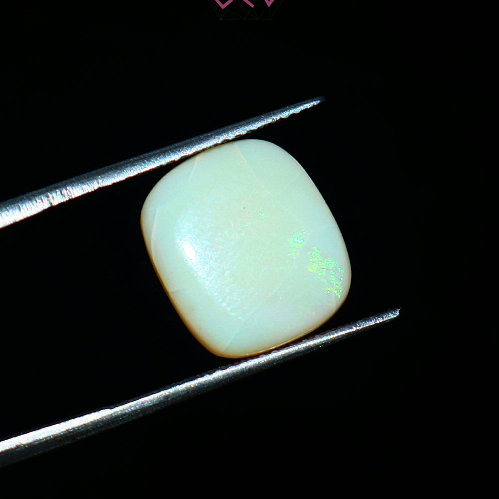 Natural Australian Fire Opal Stone 6.40 Carat / 7.00 Ratti (With Certificate)