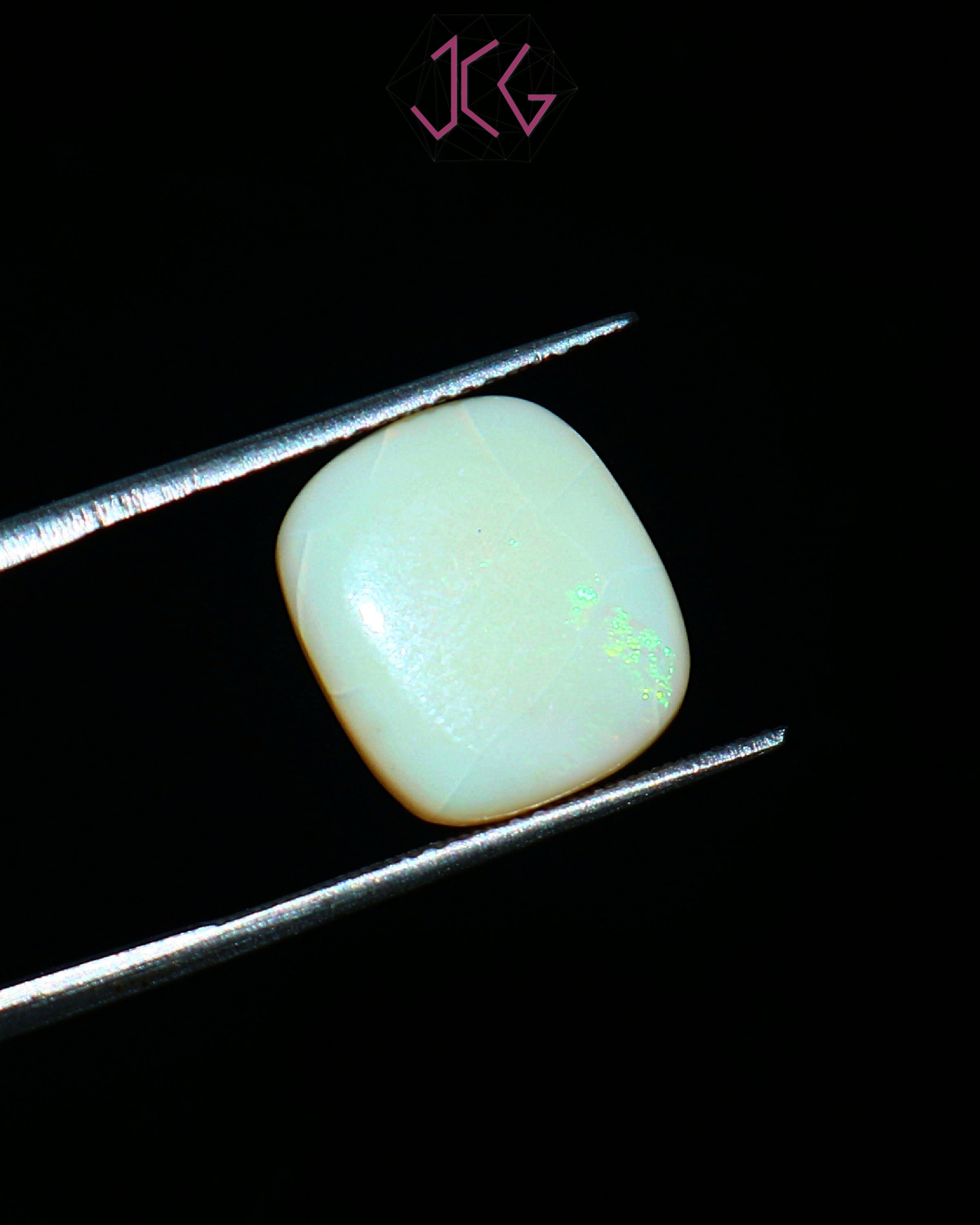 Natural Australian Fire Opal Stone 6.40 Carat / 7.00 Ratti (With Certificate)