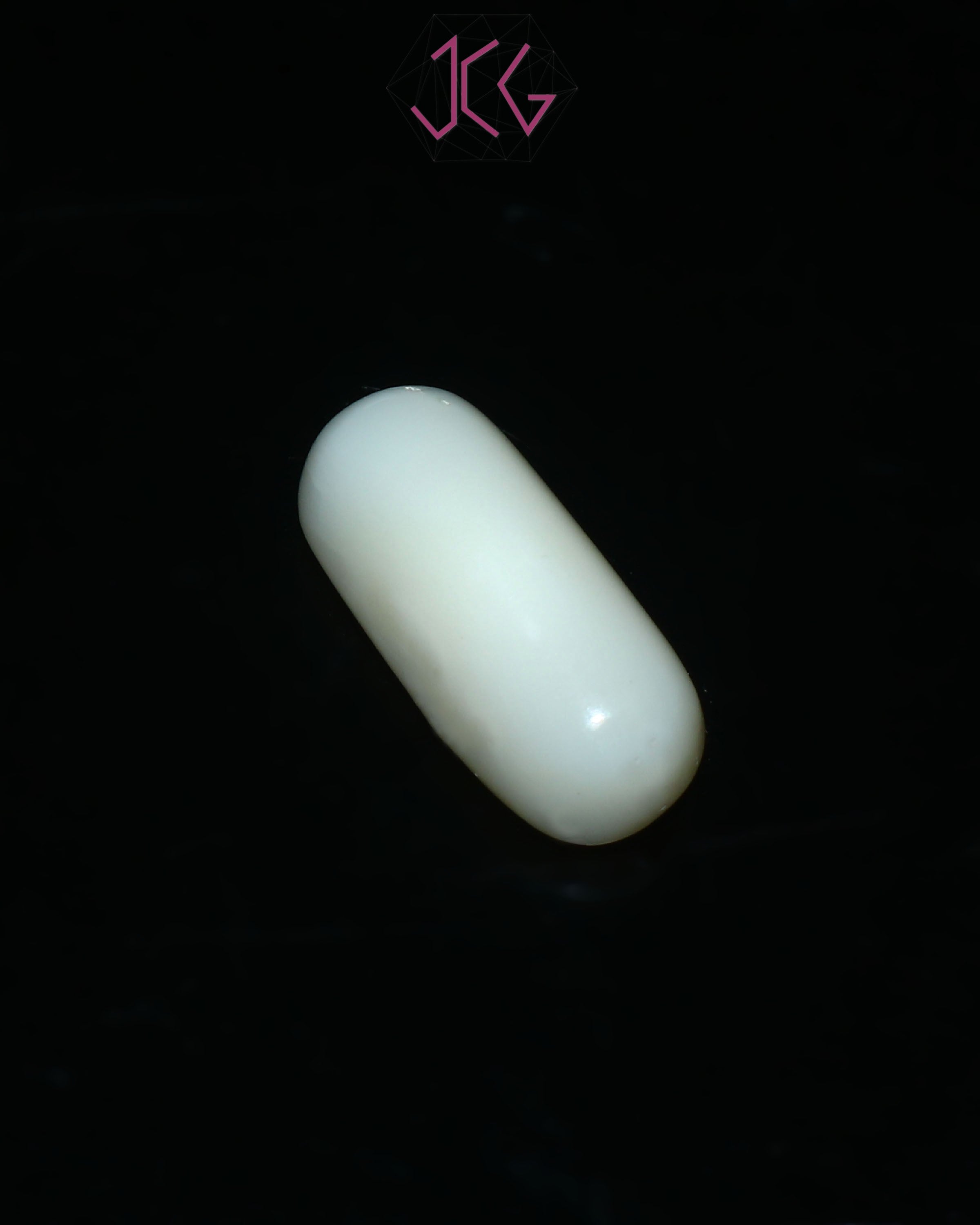 Natural White Coral Stone 5.10 Carat / 5.61 Ratti (With Certificate)