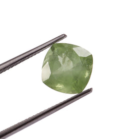 Natural Peridot Square Gemstone 4.08 Carat 4.53 Ratti (With Certificate)