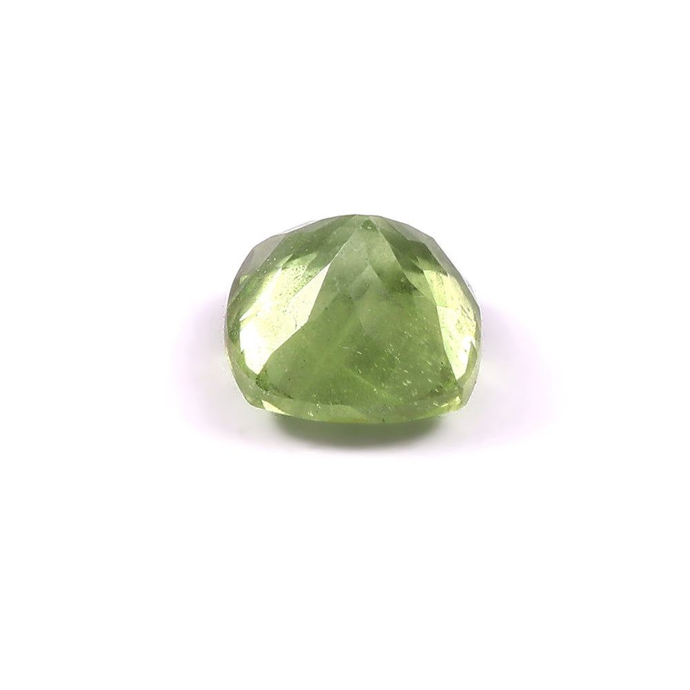 Natural Peridot Square Gemstone 4.08 Carat 4.53 Ratti (With Certificate)
