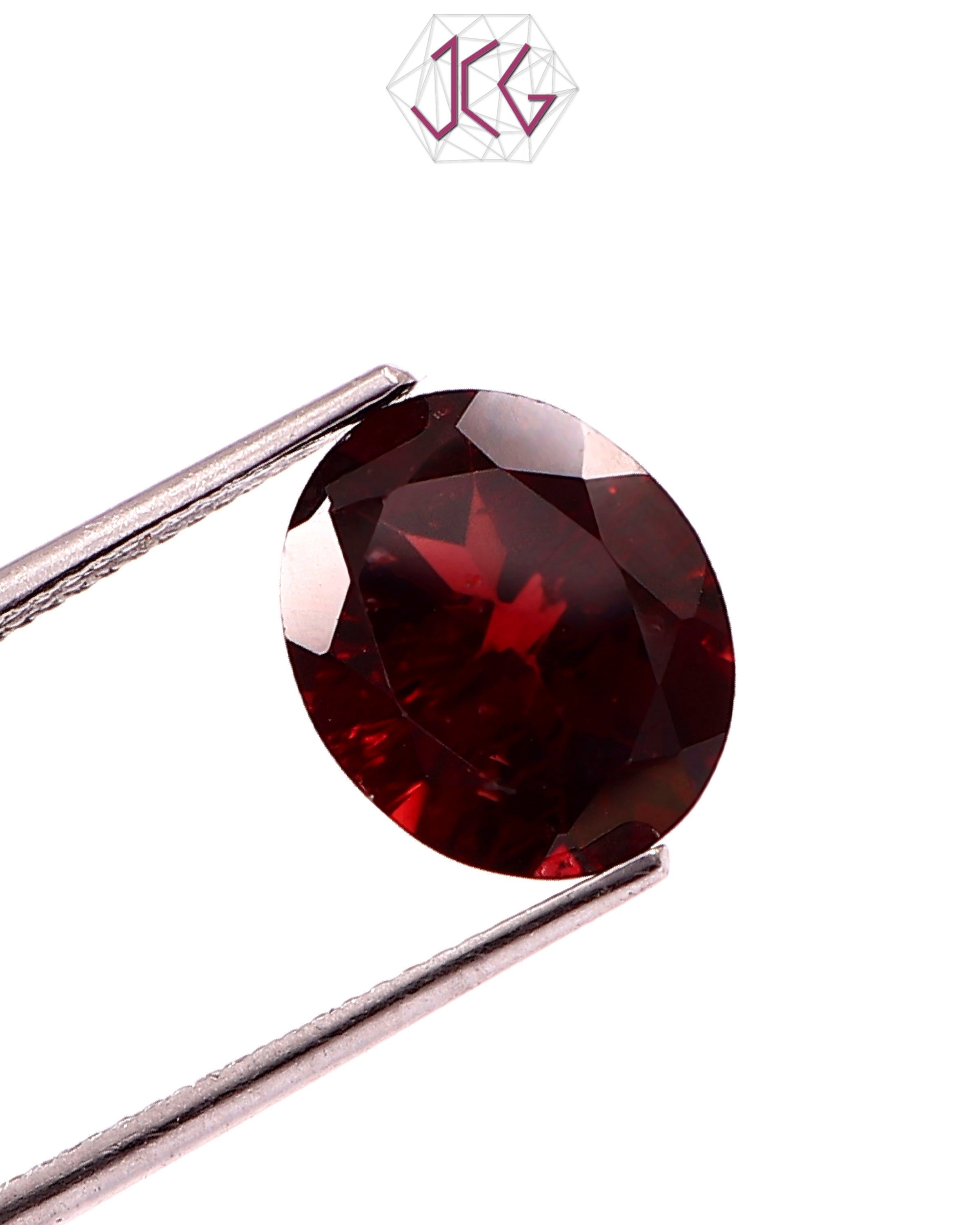 Natural Oval Garnet Stone 5.50 Carat / 6.10 Ratti (With Certificate)