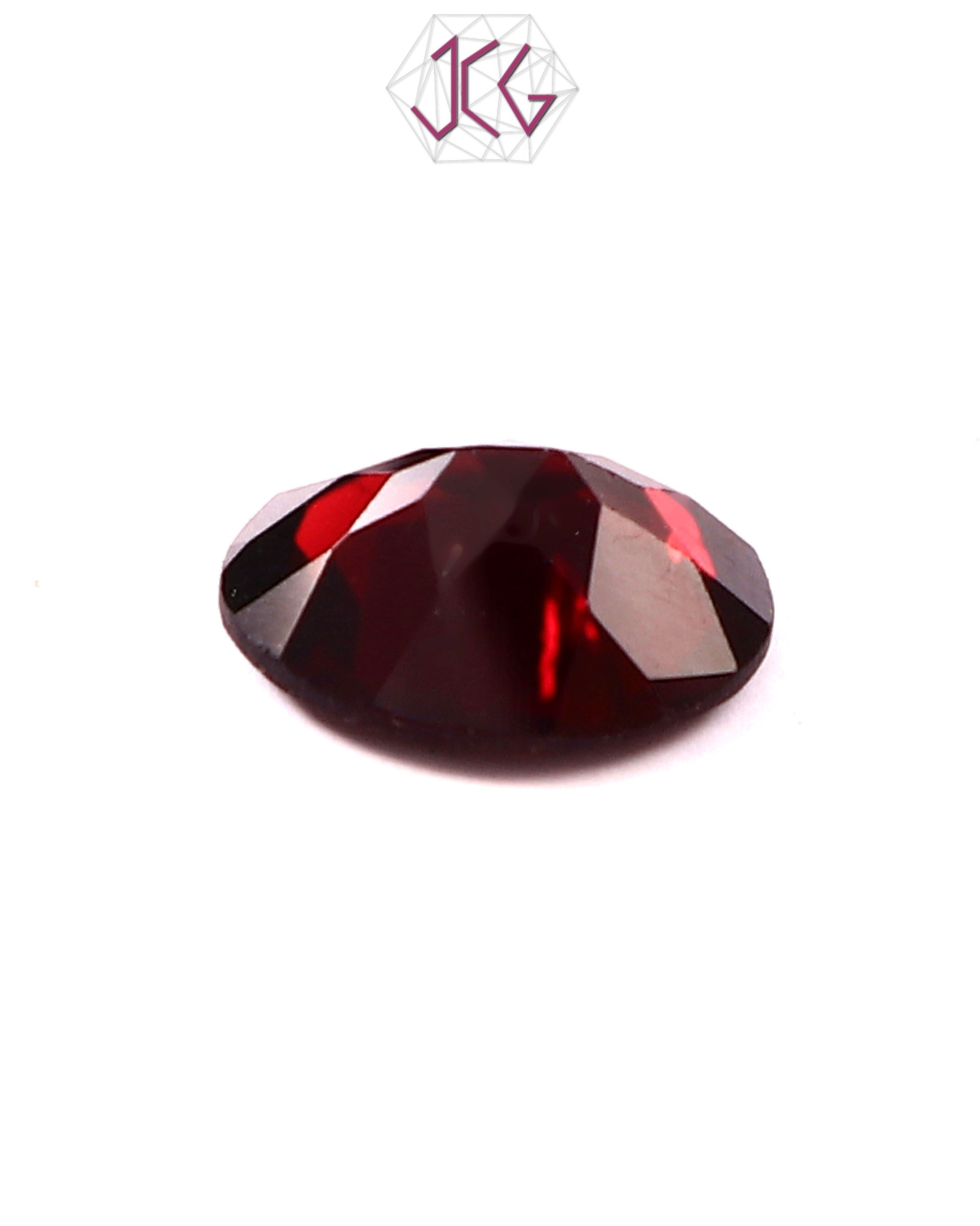 Natural Oval Garnet Stone 5.00 Carat / 5.55 Ratti (With Certificate)