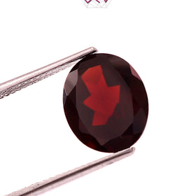 Natural Oval Garnet Stone 4.35 Carat / 4.82 Ratti (With Certificate)