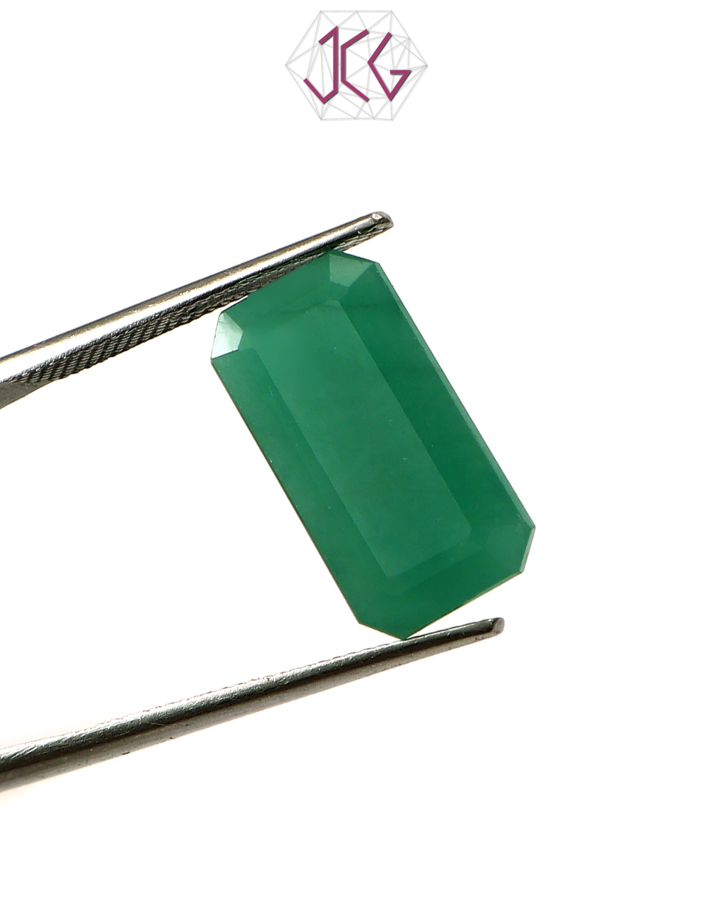 Natural Emerald (Panna) Stone 7.50 Carat / 8.32 Ratti (With Certificate)