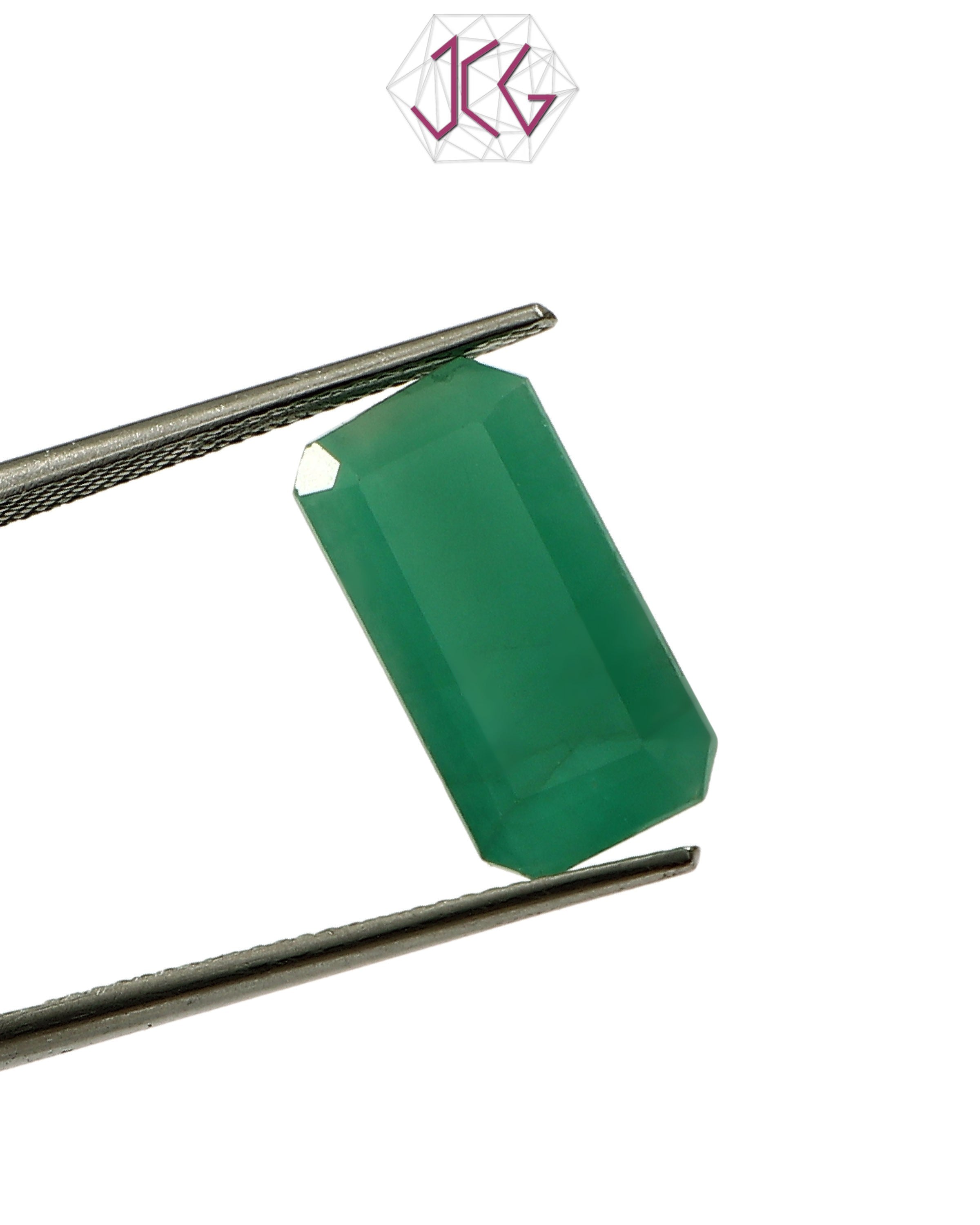Natural Emerald (Panna) Stone 7.00 Carat / 7.60 Ratti (With Certificate)