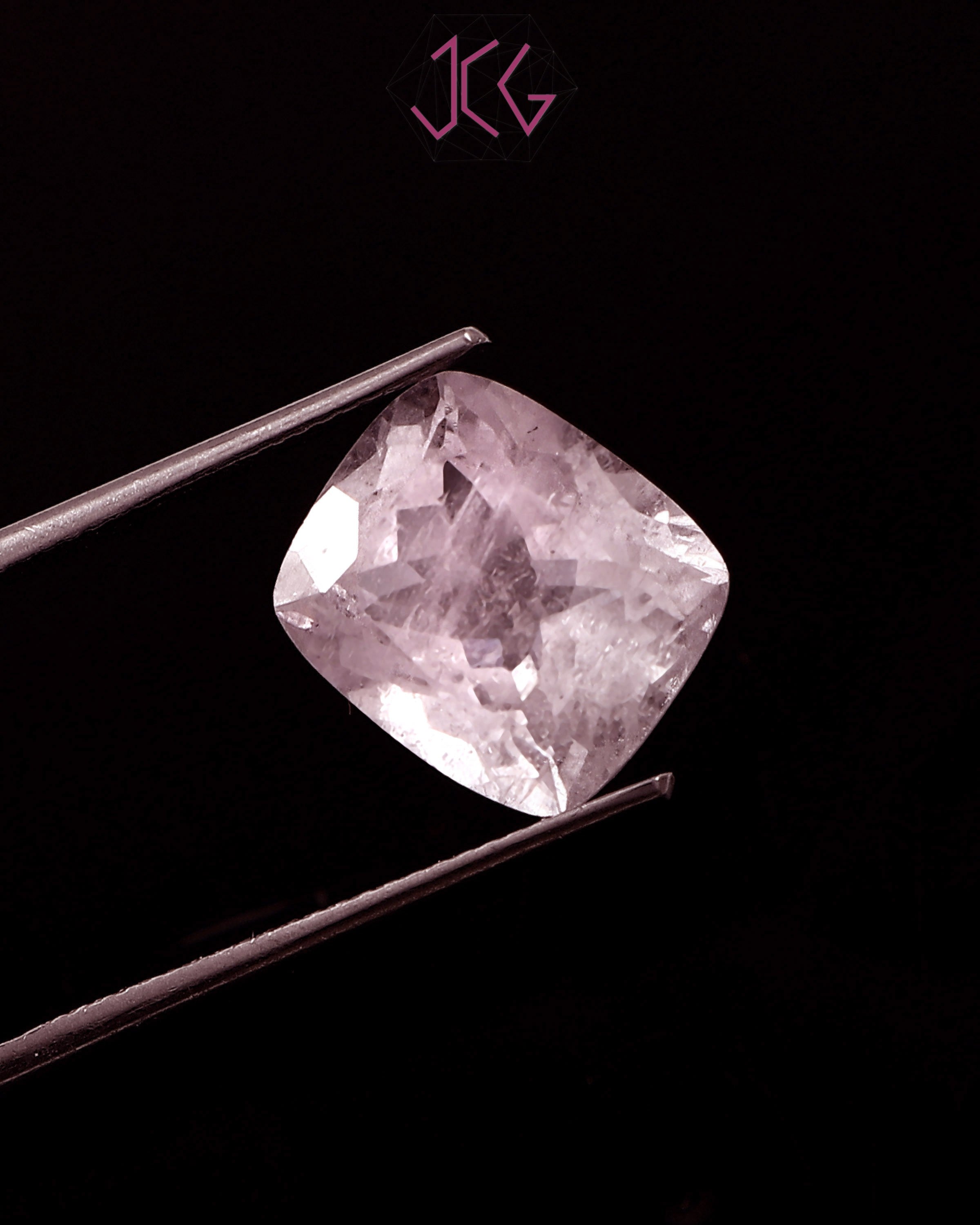 Natural Kunzite Stone 7.30 Carat (With Certificate)