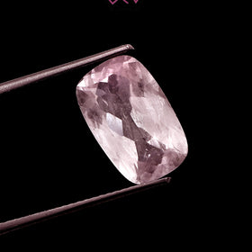 Natural Kunzite Stone 3.90 Carat (With Certificate)