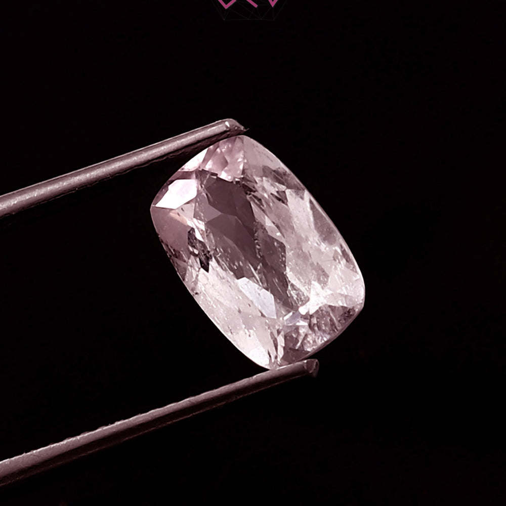 Natural Kunzite Stone 2.30 Carat (With Certificate)