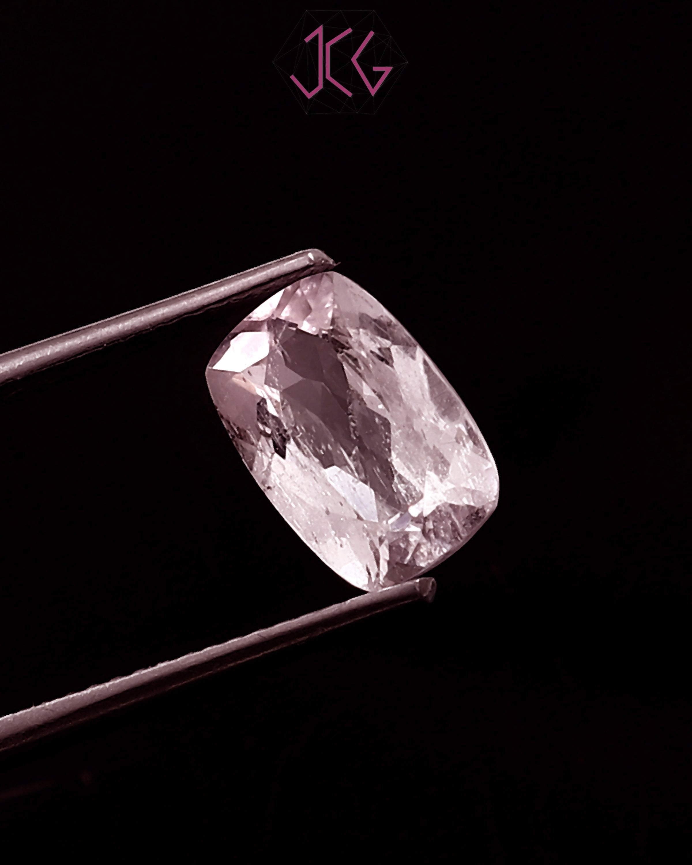Natural Kunzite Stone 2.30 Carat (With Certificate)