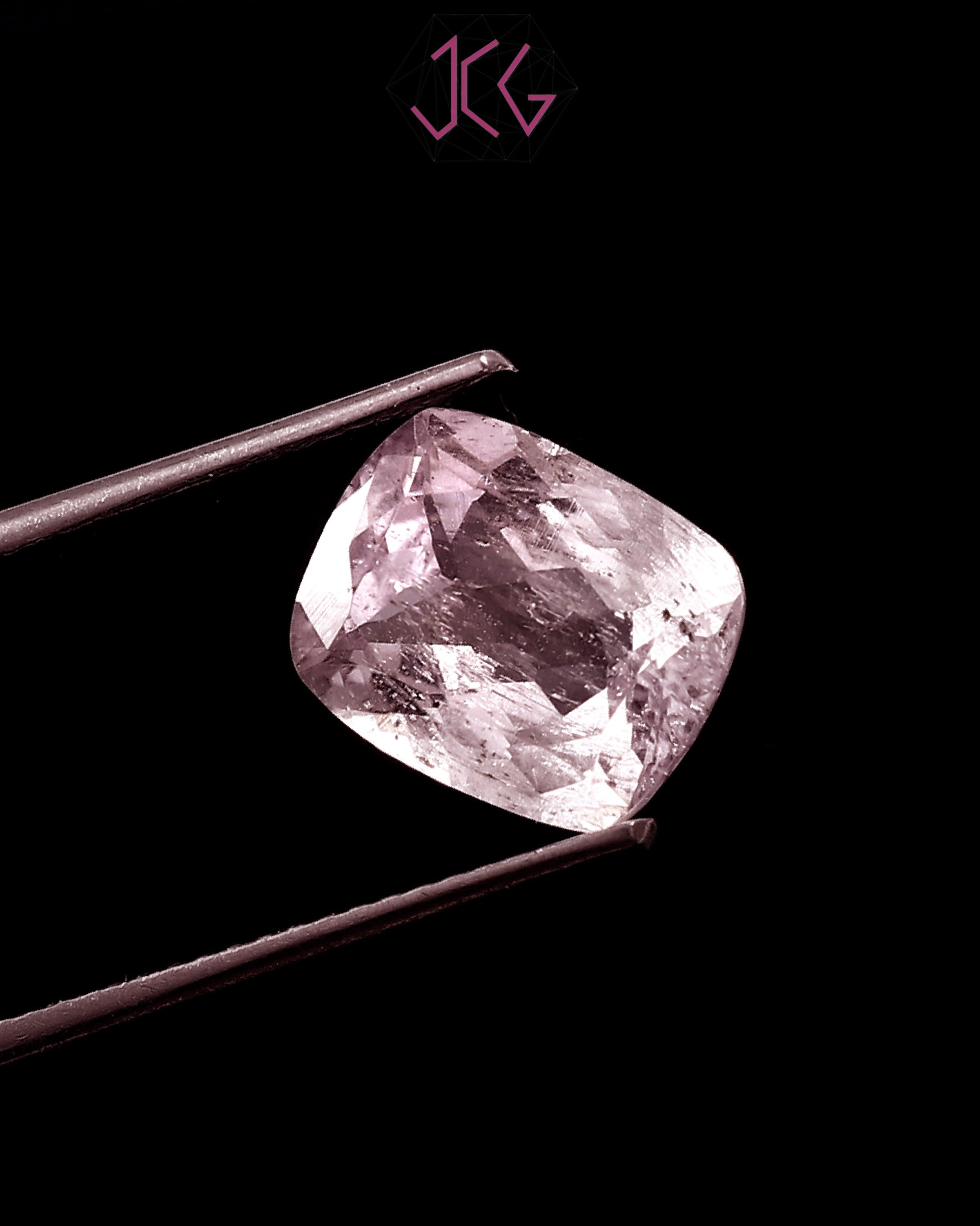 Natural Kunzite Stone 3.85 Carat (With Certificate)