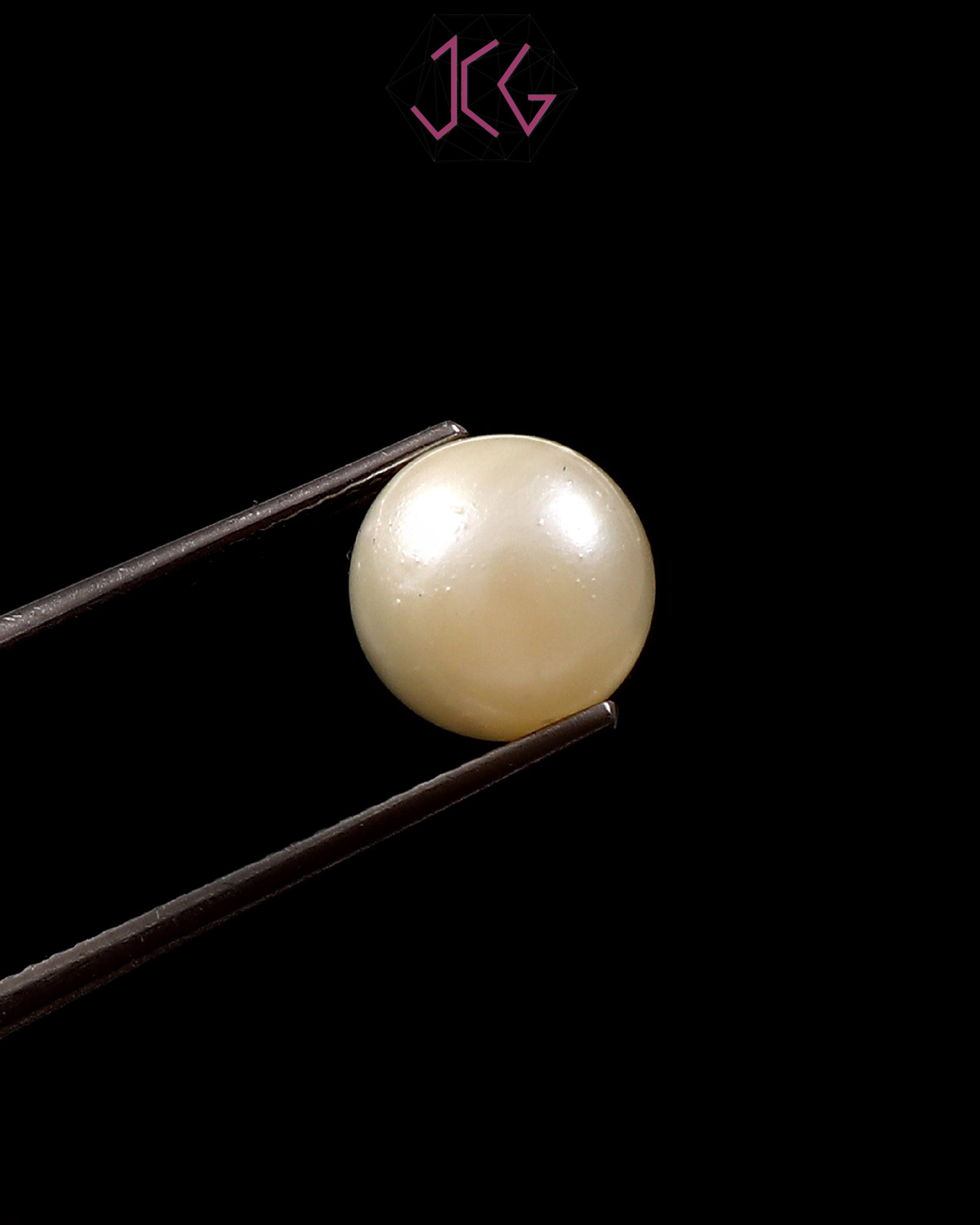 Natural Pearl (Moti) Stone 5.45 Carat / 6.05 Ratti (With Certificate)