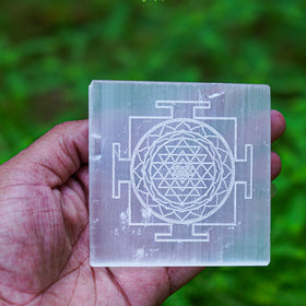 Shreeyantra Selenite Plate - Jaipur Crystal Gems